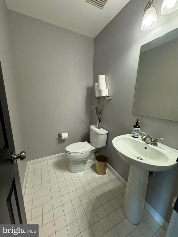 47667 SANDBANK SQUARE