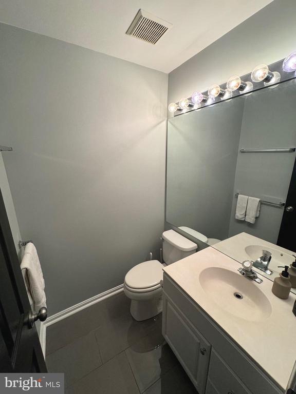 47667 SANDBANK SQUARE