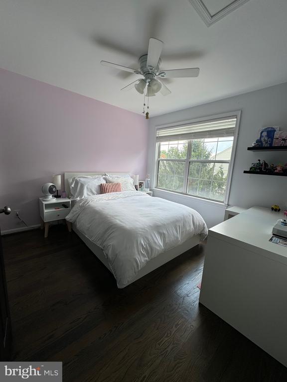 47667 SANDBANK SQUARE