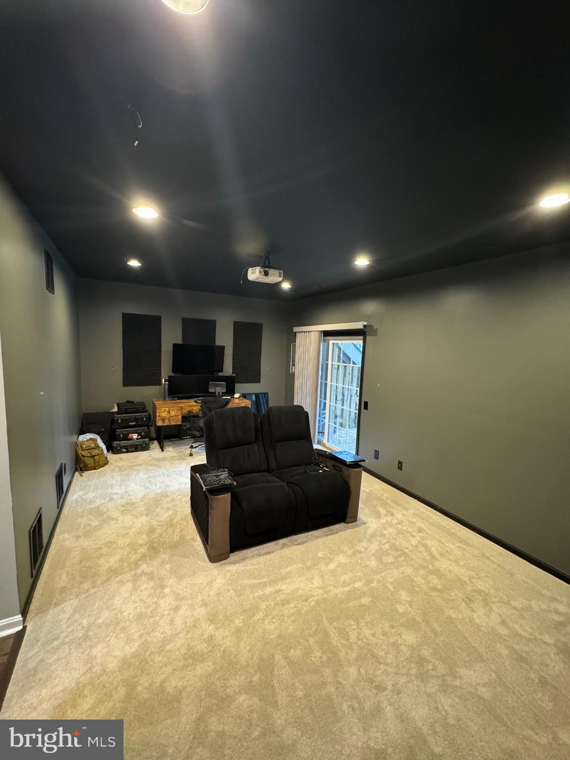 47667 SANDBANK SQUARE