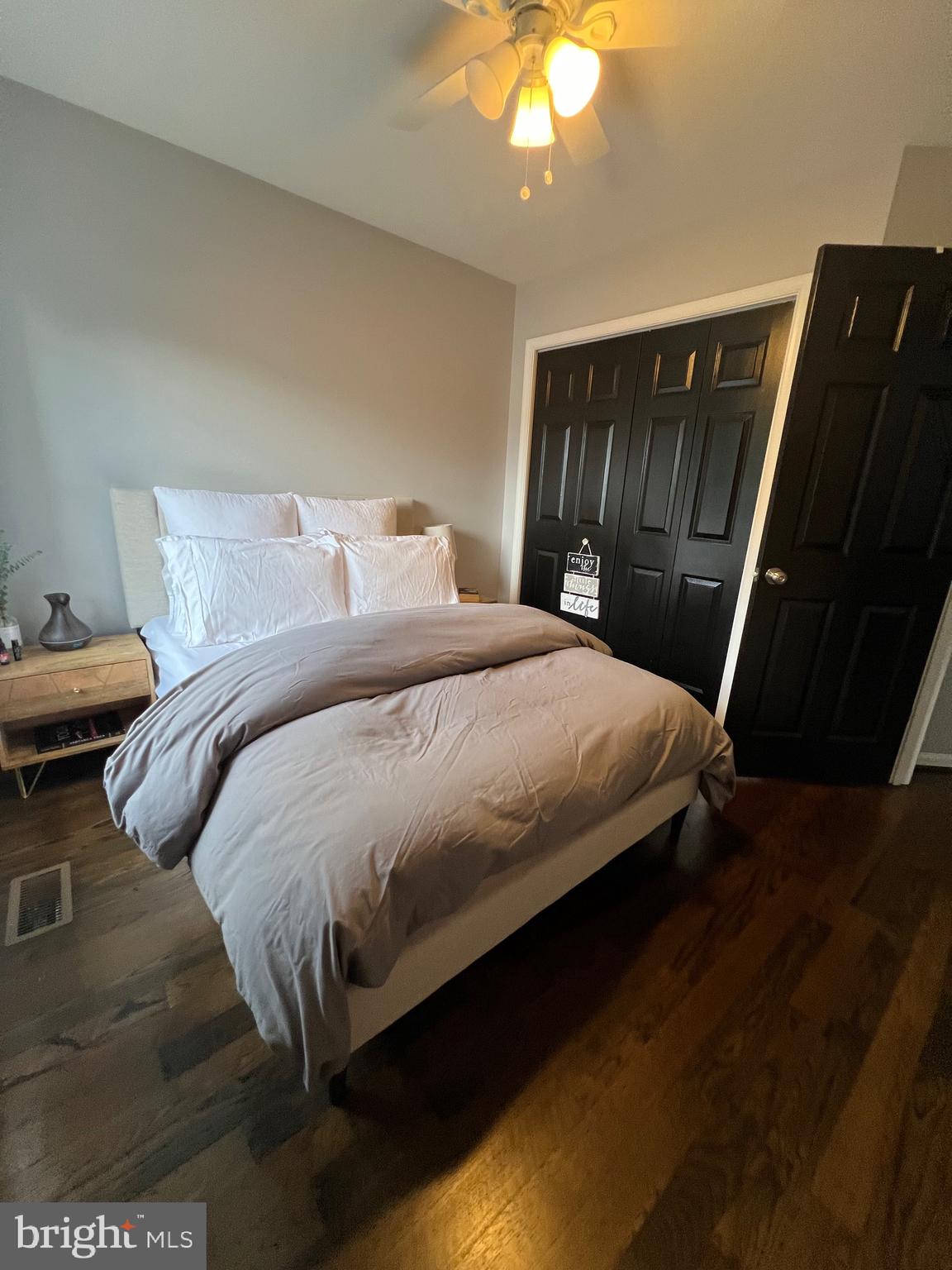 47667 SANDBANK SQUARE