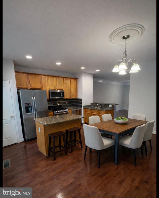 4436 POTOMAC HIGHLANDS CIRCLE