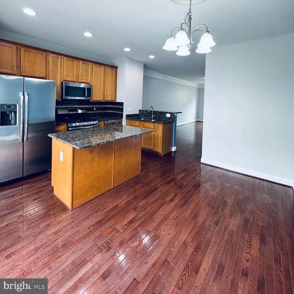 4436 POTOMAC HIGHLANDS CIRCLE