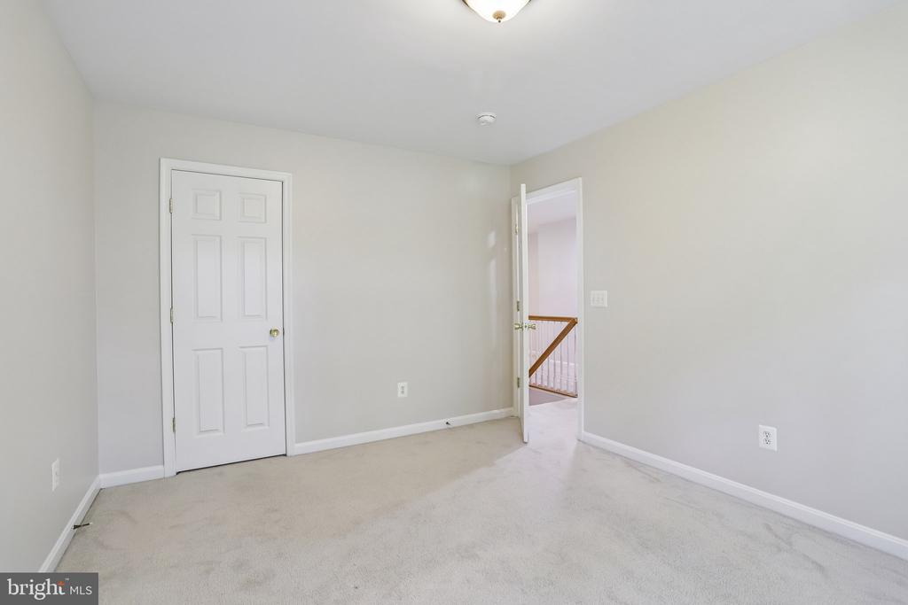15230 LORD CULPEPER COURT