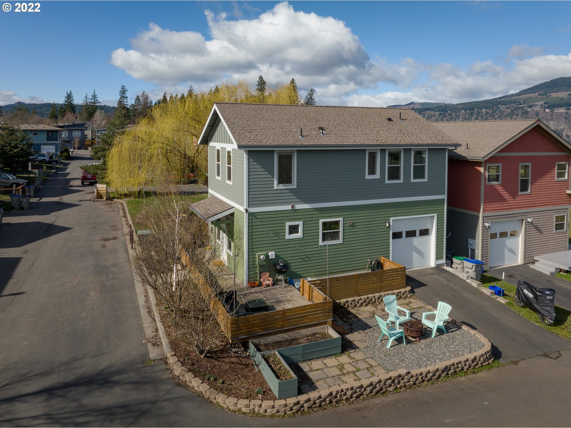 2852 COTTAGE LN