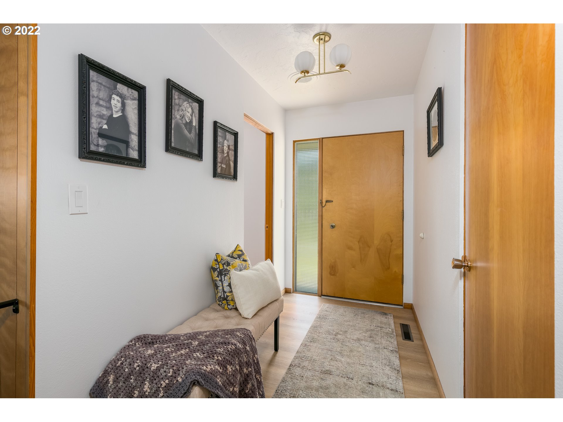 2115 W 13TH
