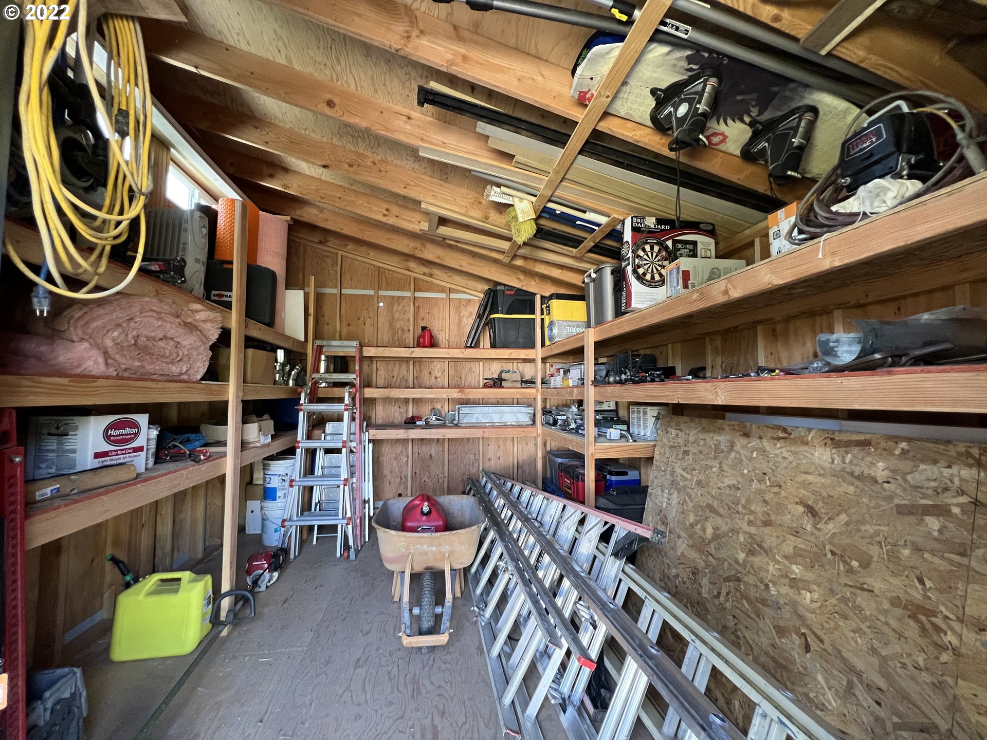 2115 W 13TH