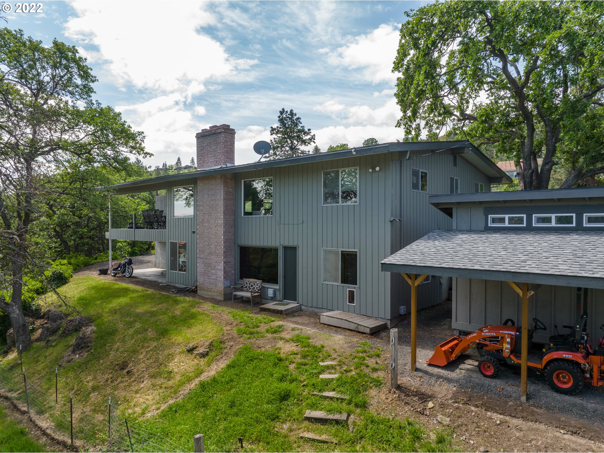 2115 W 13TH