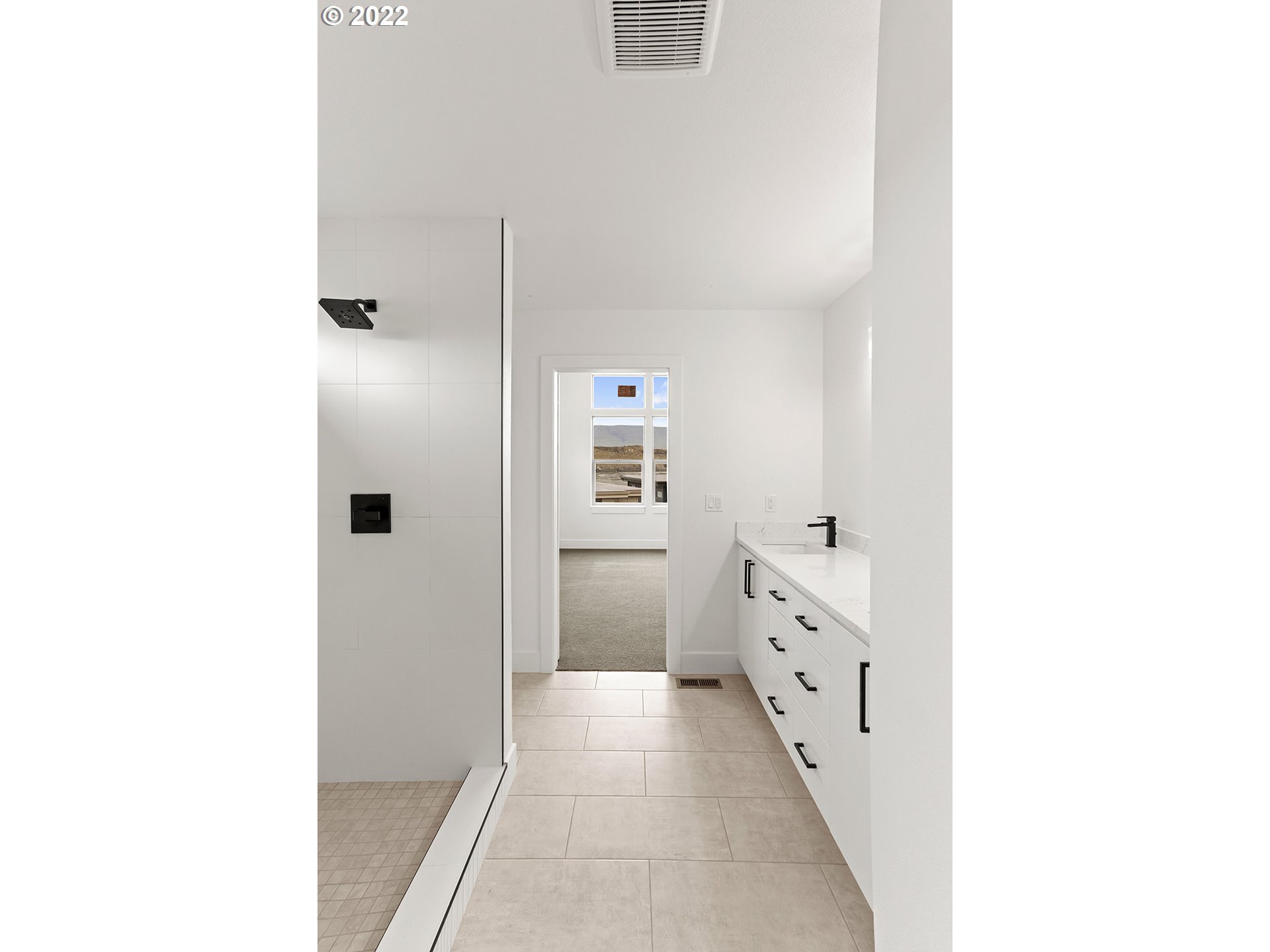 132 Southshore LN