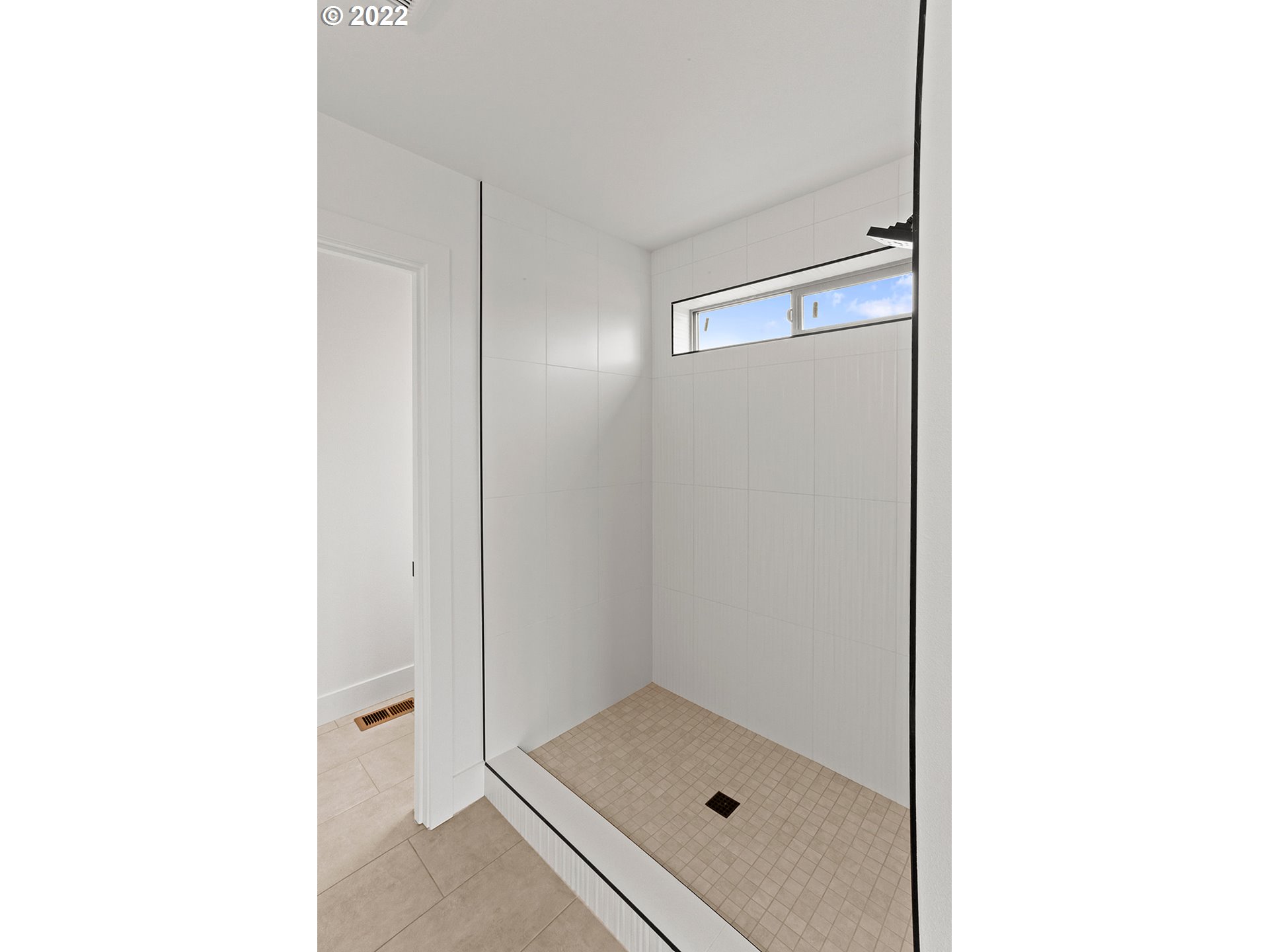 132 Southshore LN