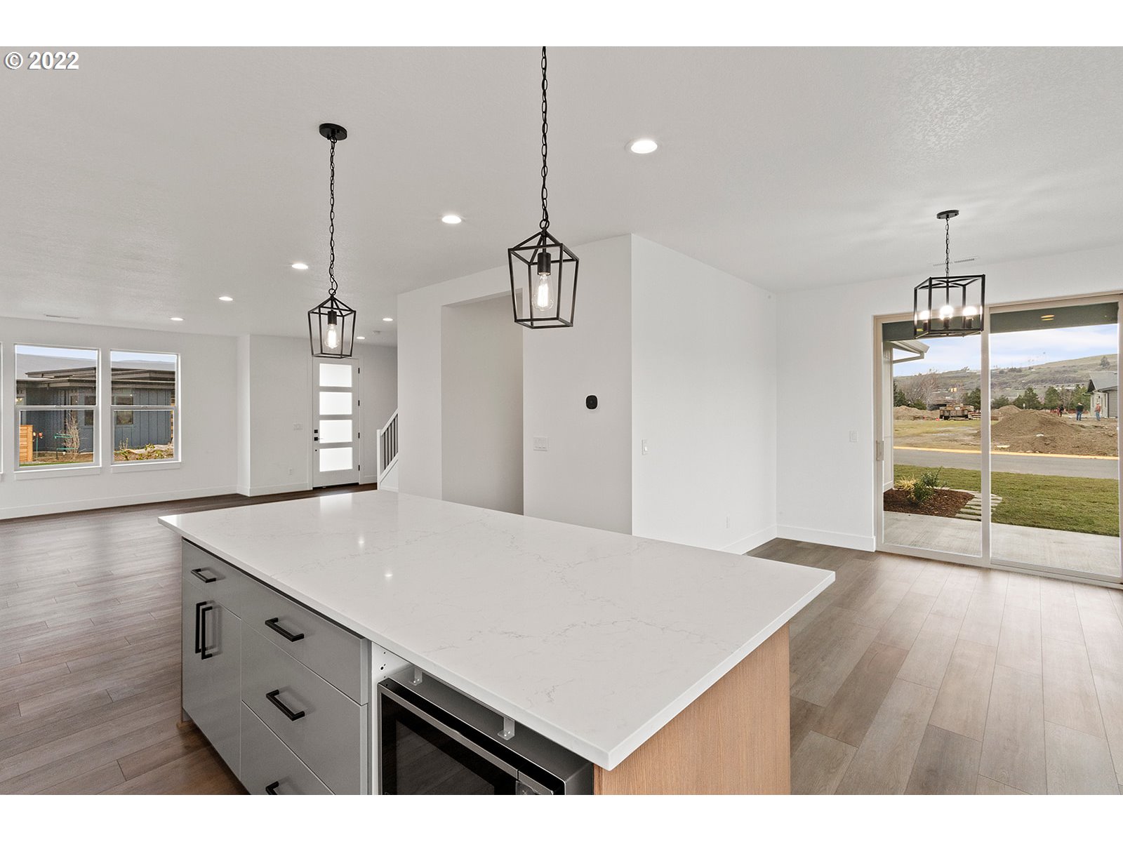 132 Southshore LN