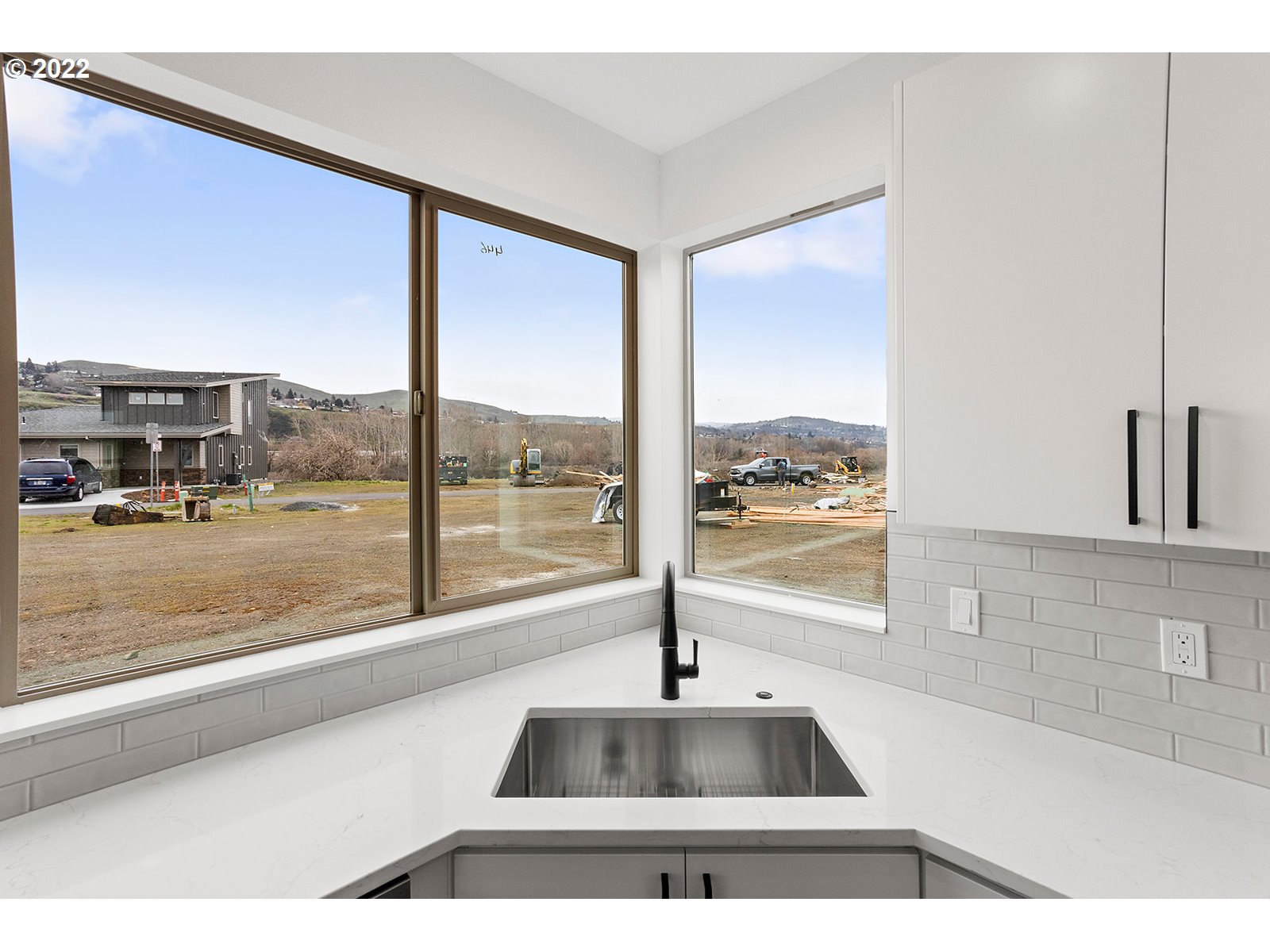 132 Southshore LN