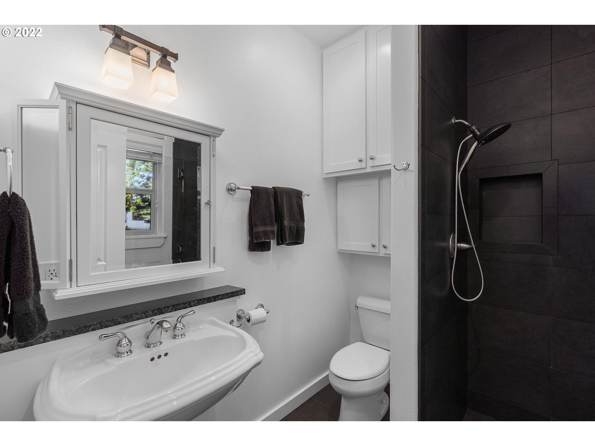 7 MONTELLO AVE
