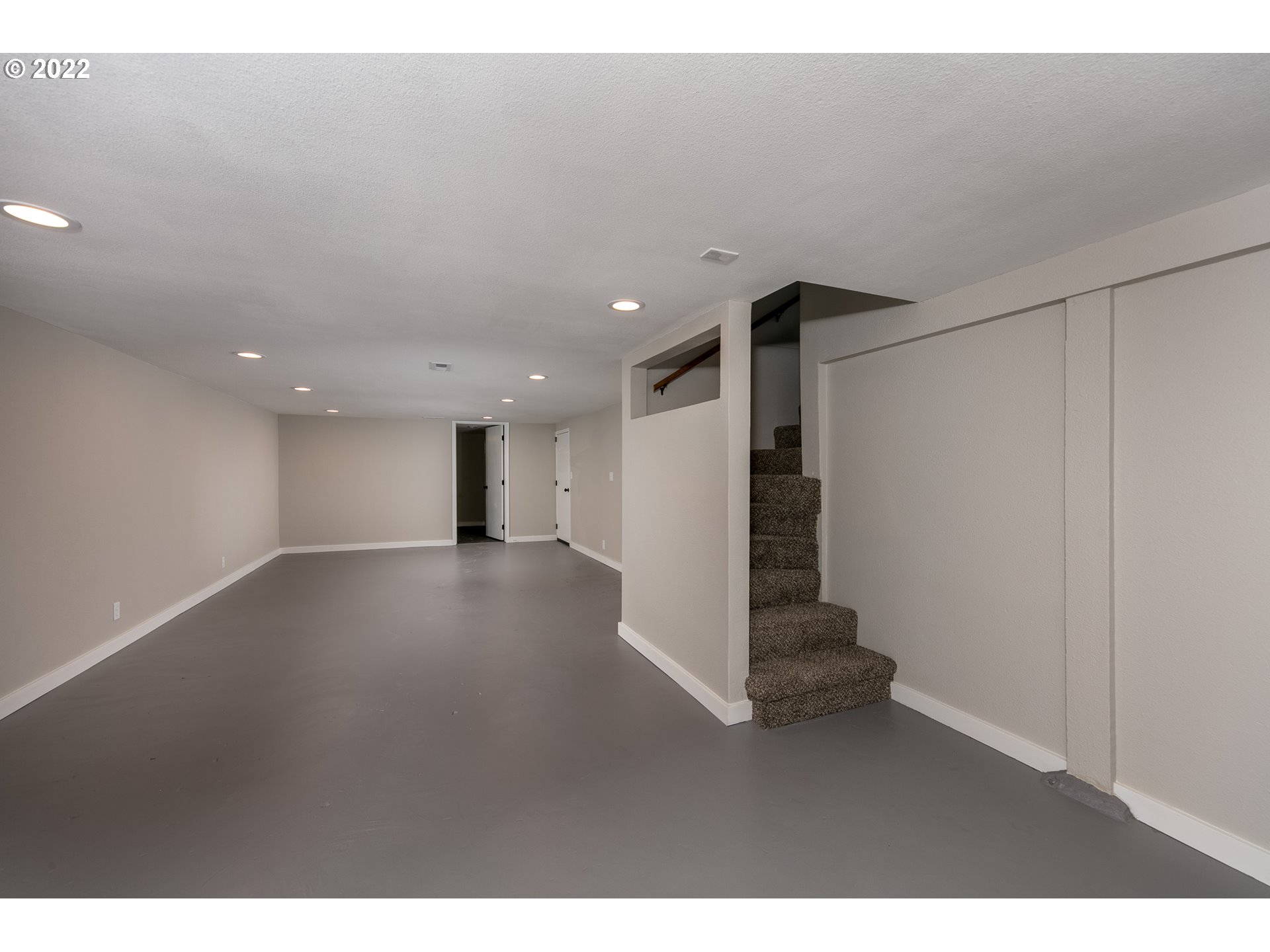 1218 E 11TH