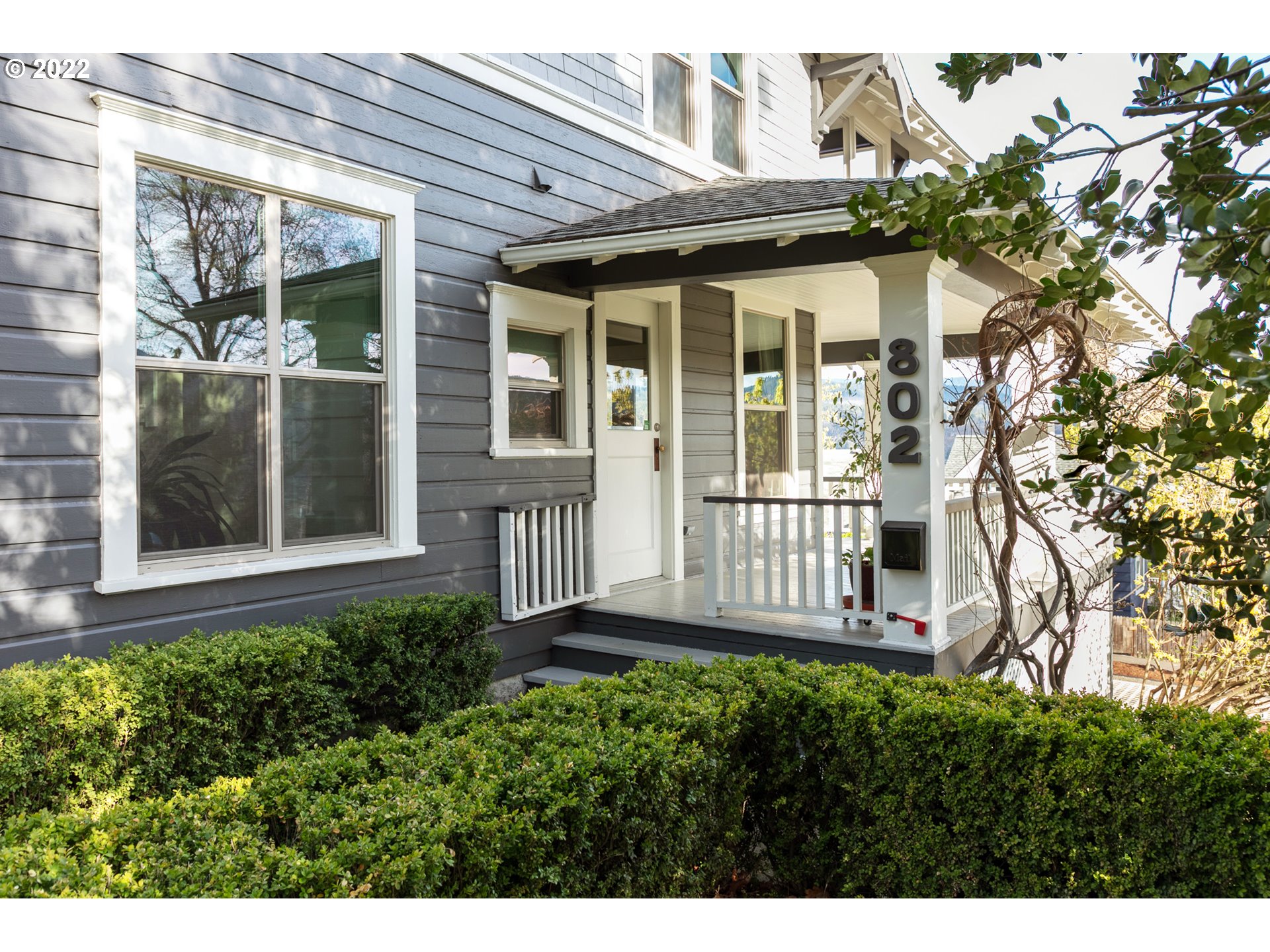 802 OAK