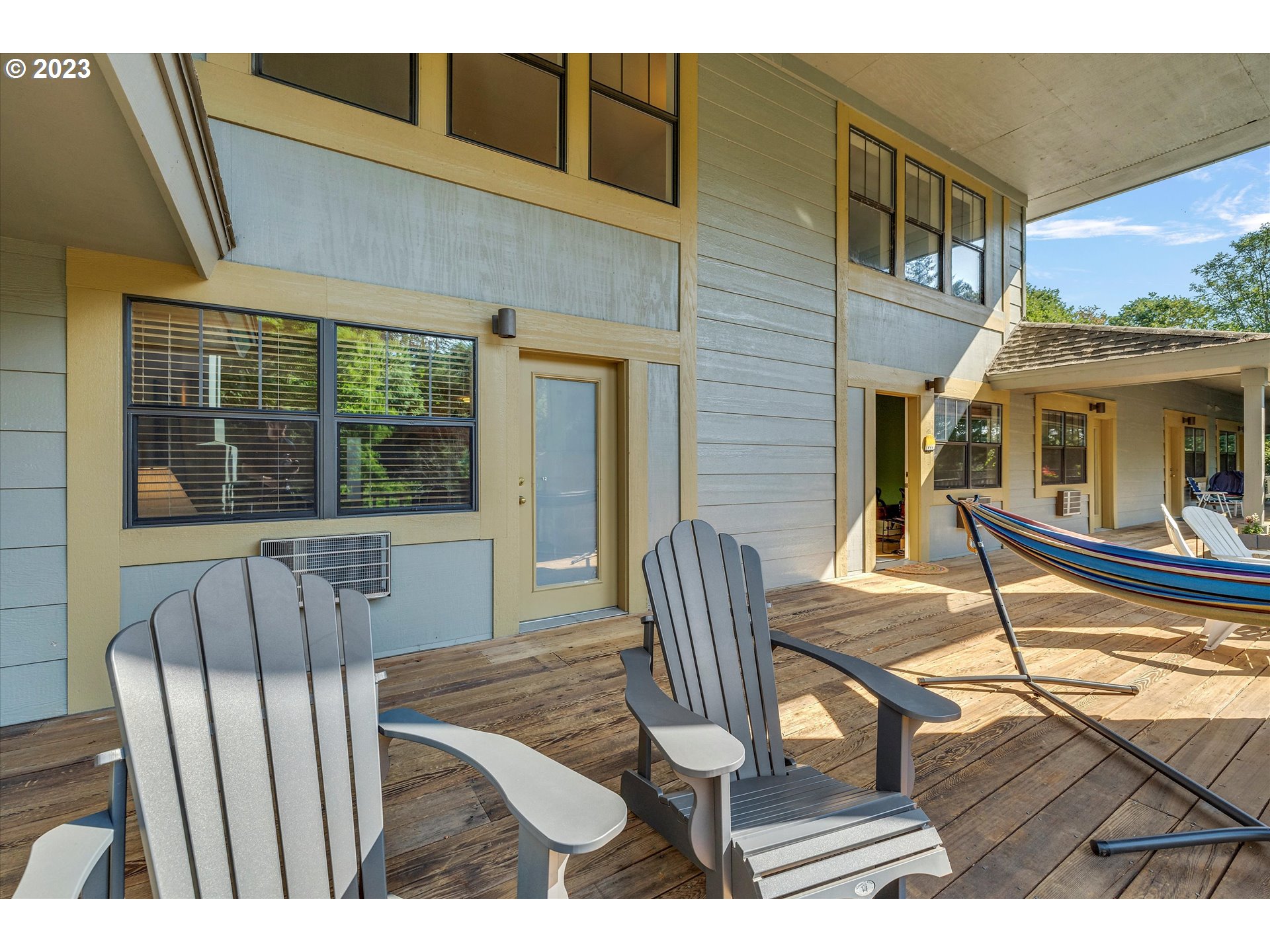 105 COUNTRY CLUB RD Unit: 12