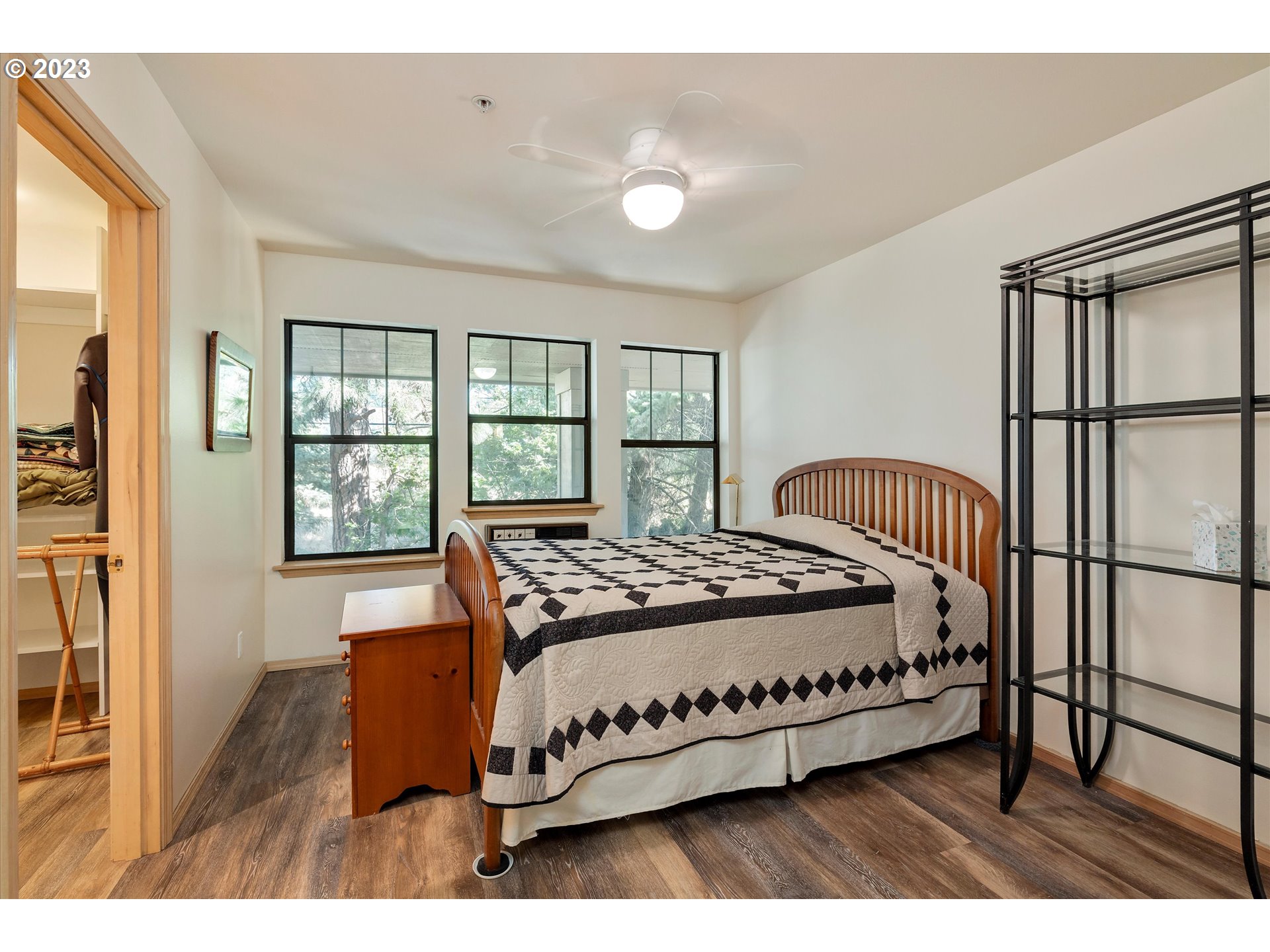 105 COUNTRY CLUB RD Unit: 12