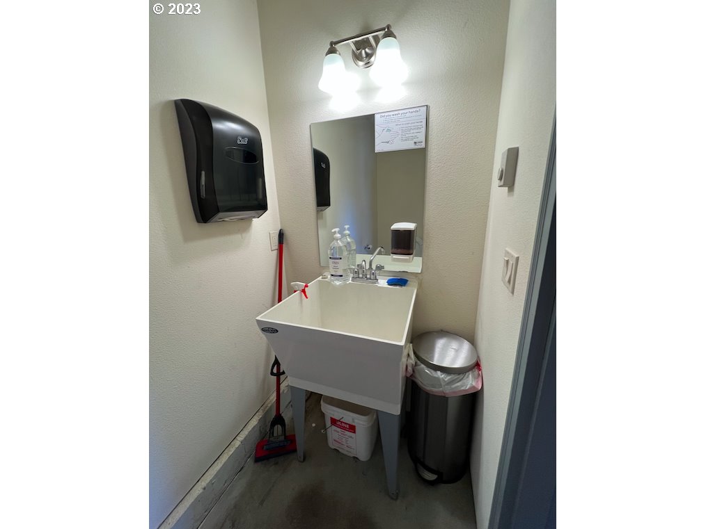 3908 HERON DR