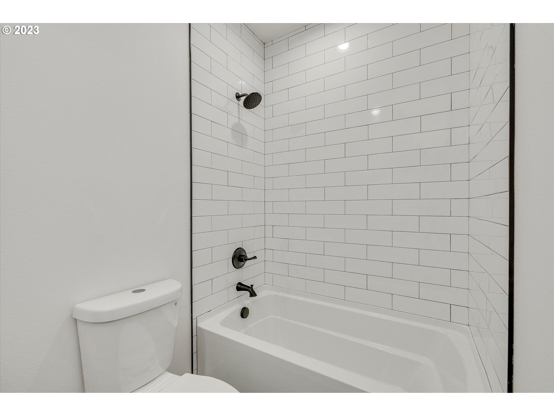 157 SOUTHSHORE AVE