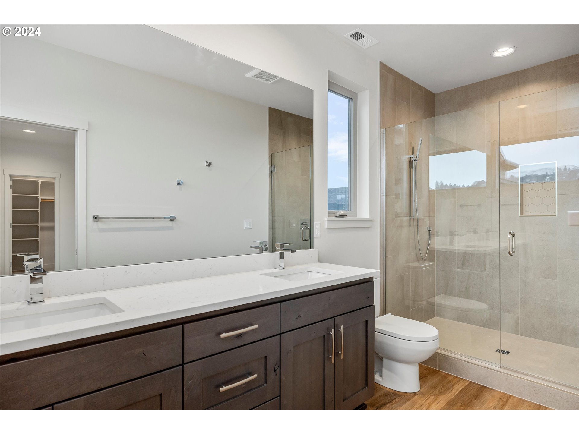 144 SOUTHSHORE AVE
