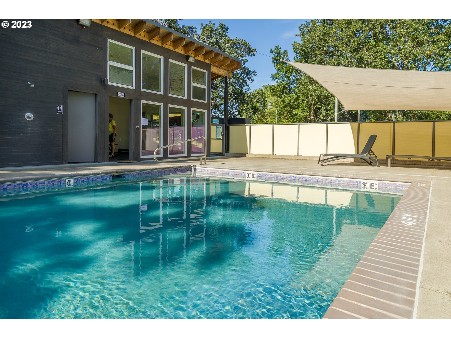 27 MOSIER CREEK PL