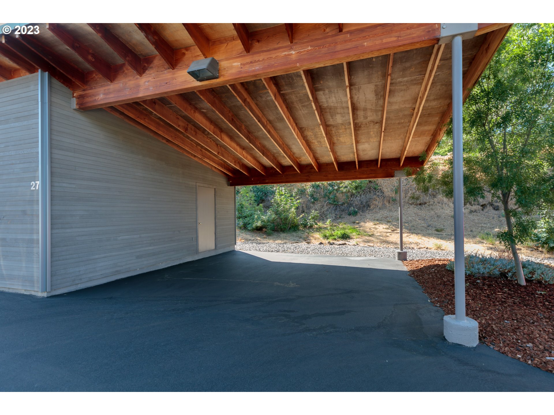 27 MOSIER CREEK PL