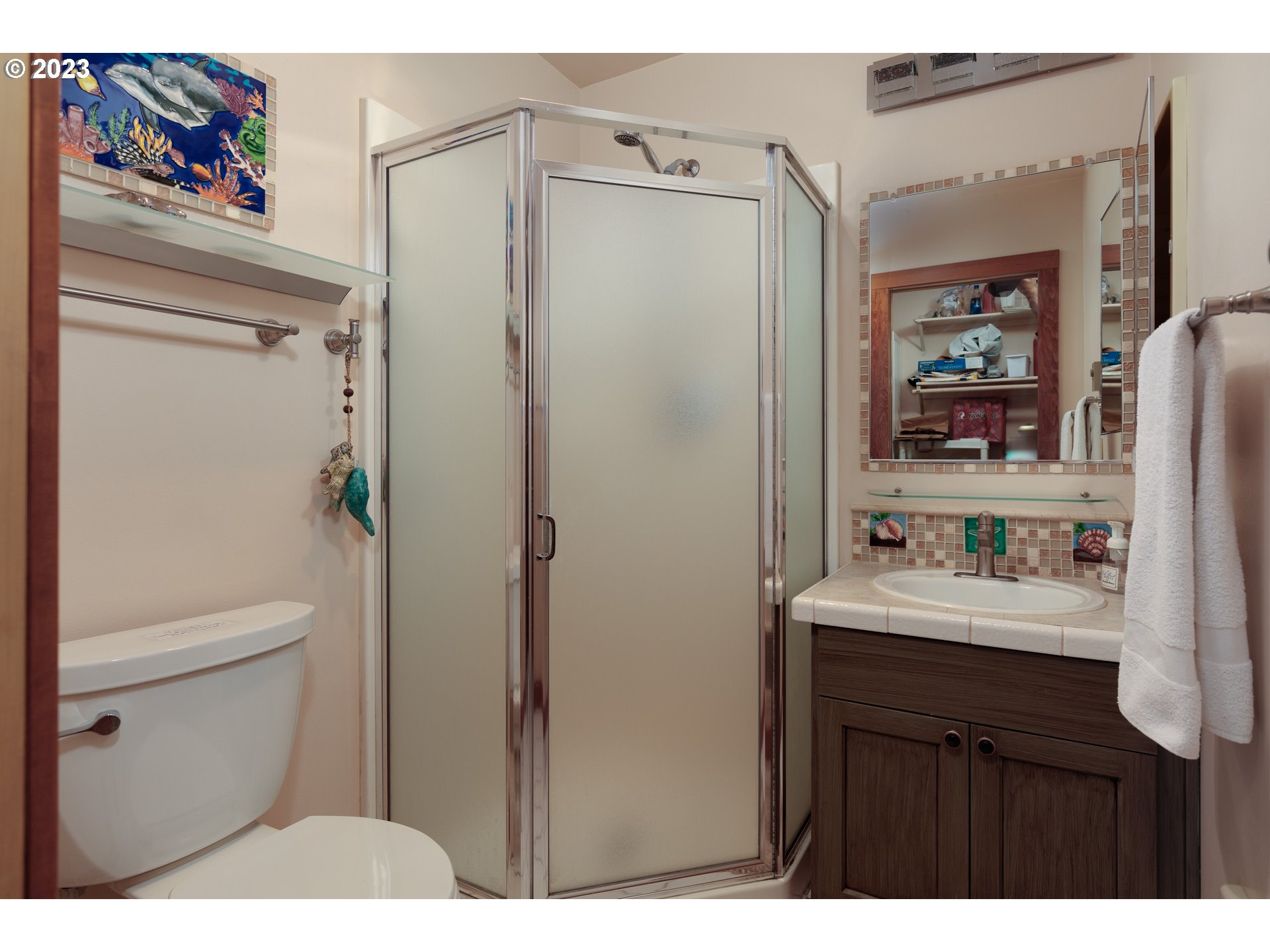 105 COUNTRY CLUB RD Unit: 16