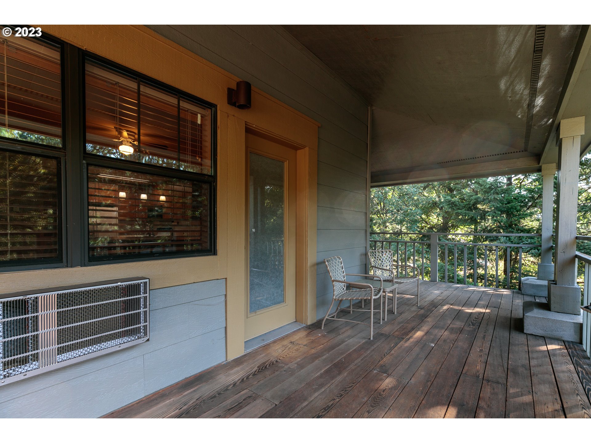105 COUNTRY CLUB RD Unit: 16