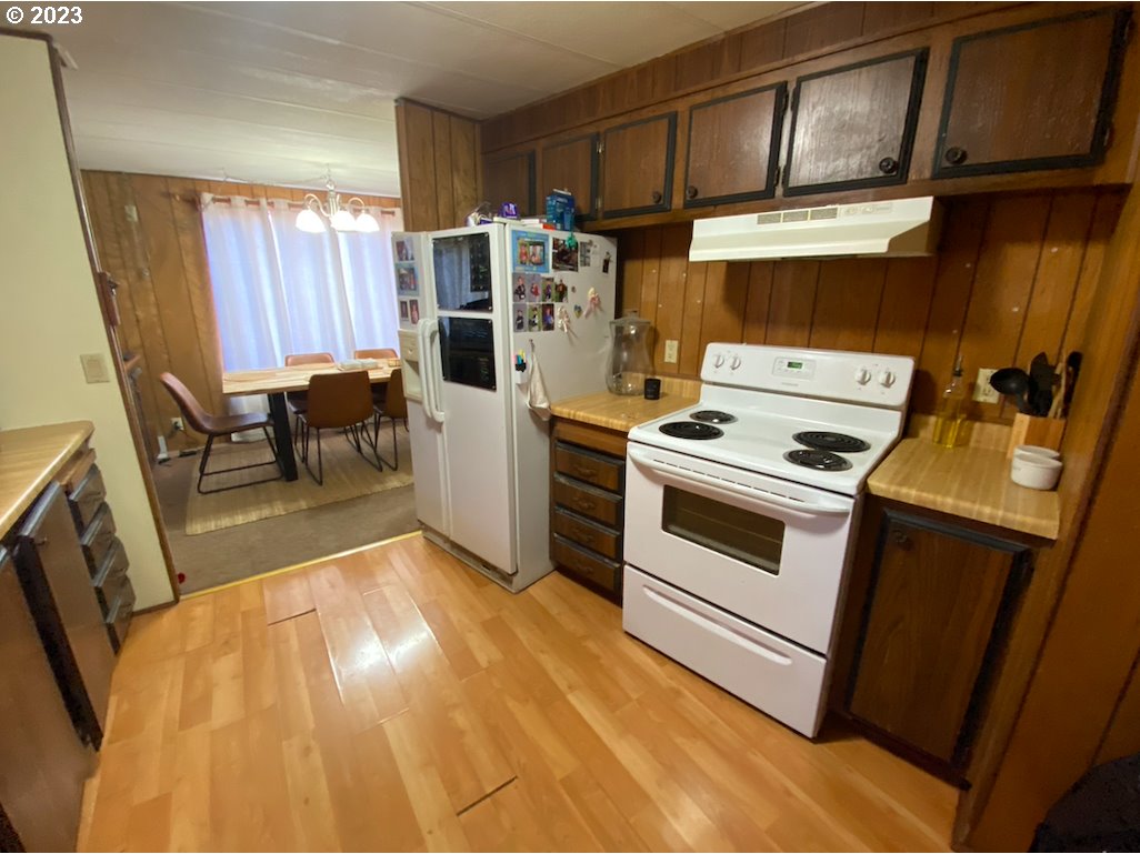 850 HOSTETLER WAY