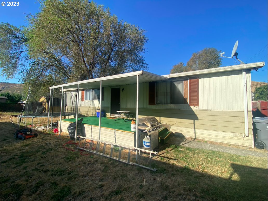 850 HOSTETLER WAY