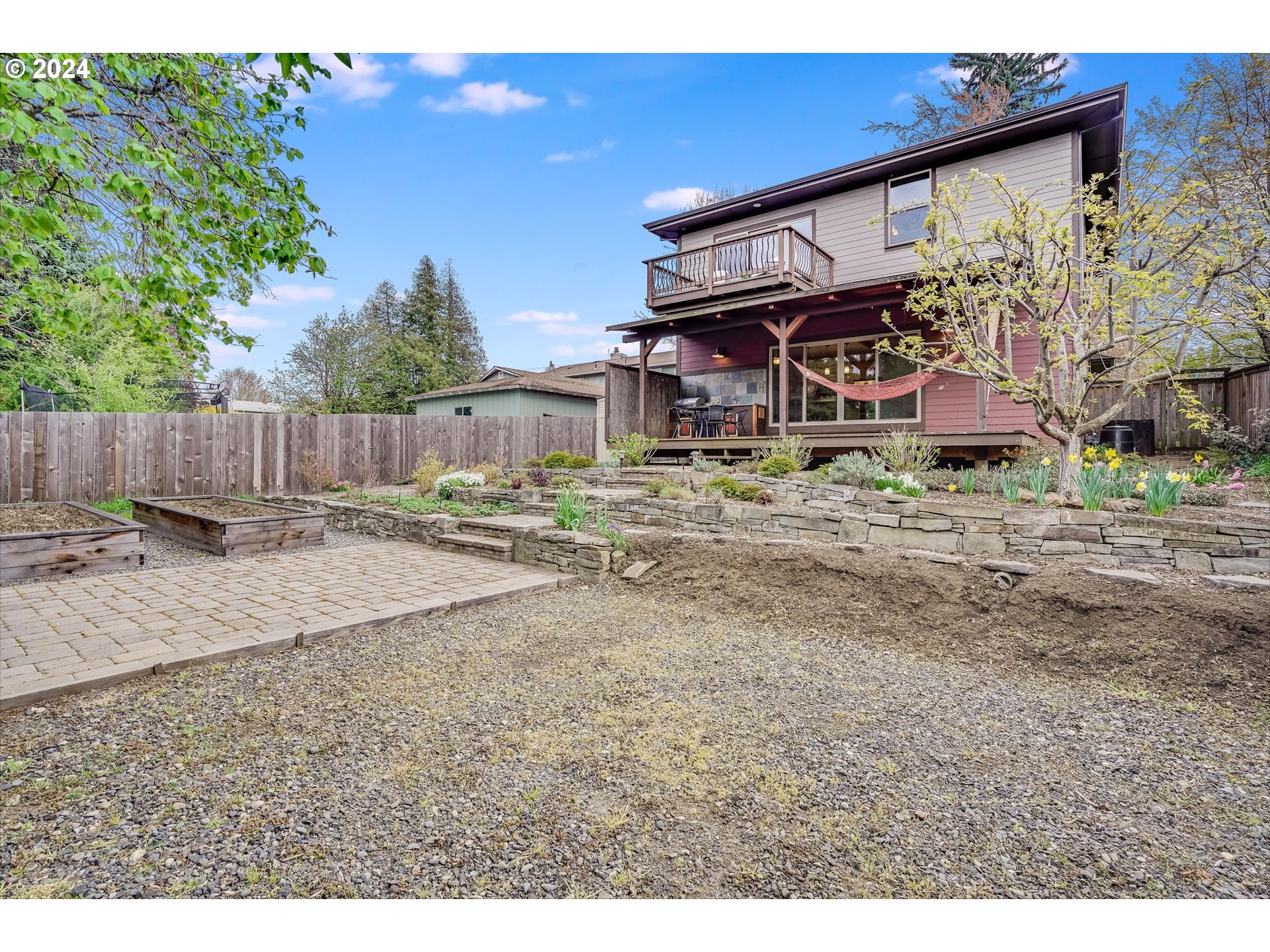 1822 MAY ST