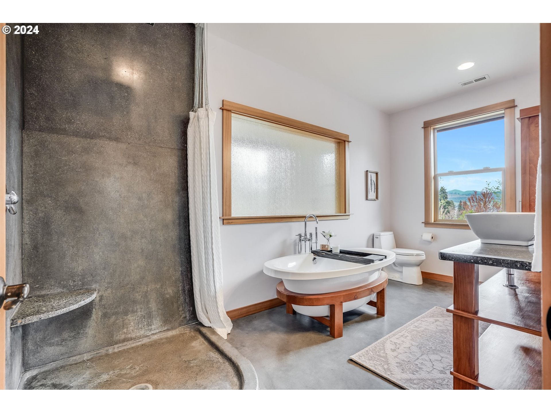 1822 MAY ST