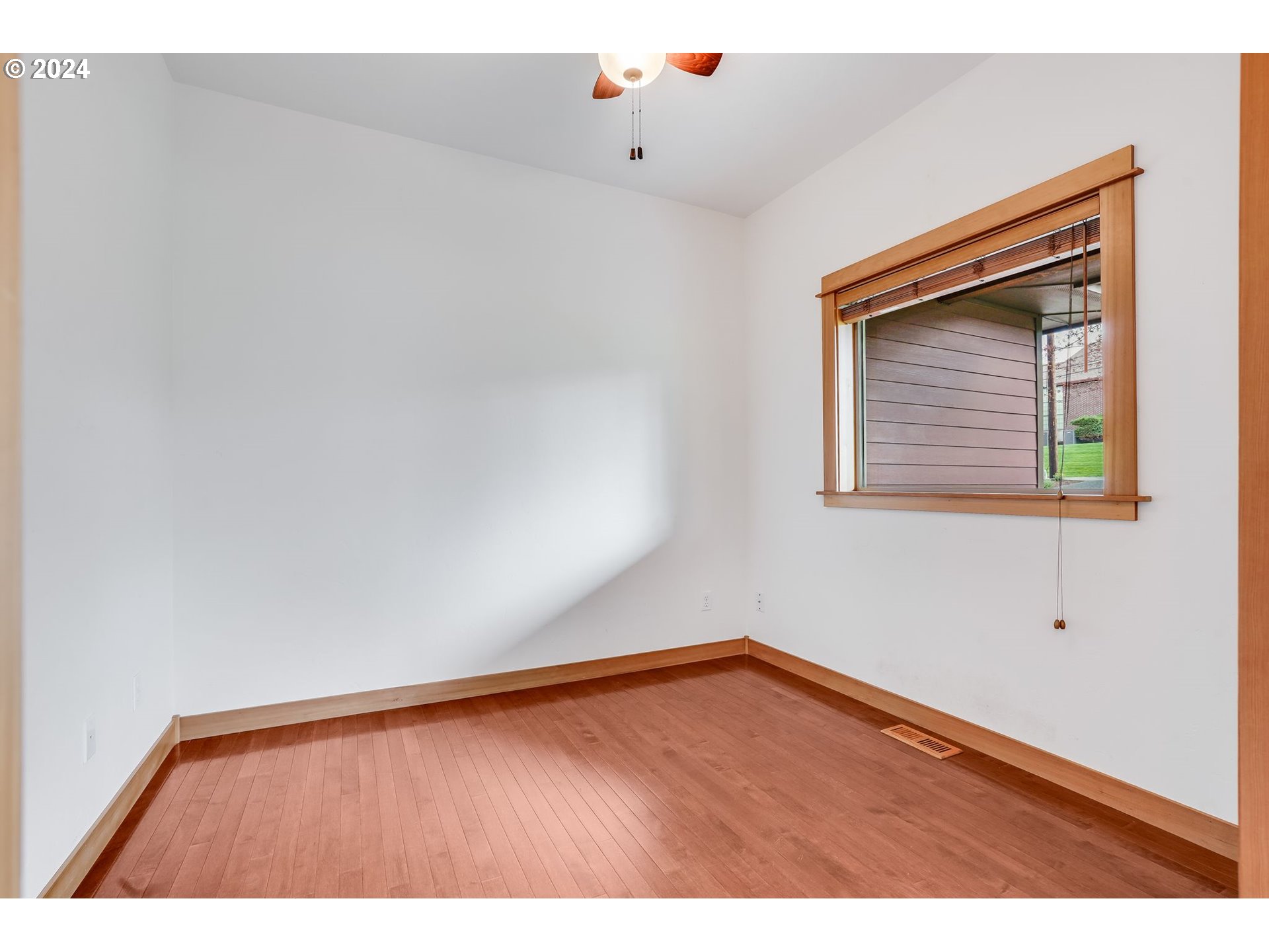 1822 MAY ST