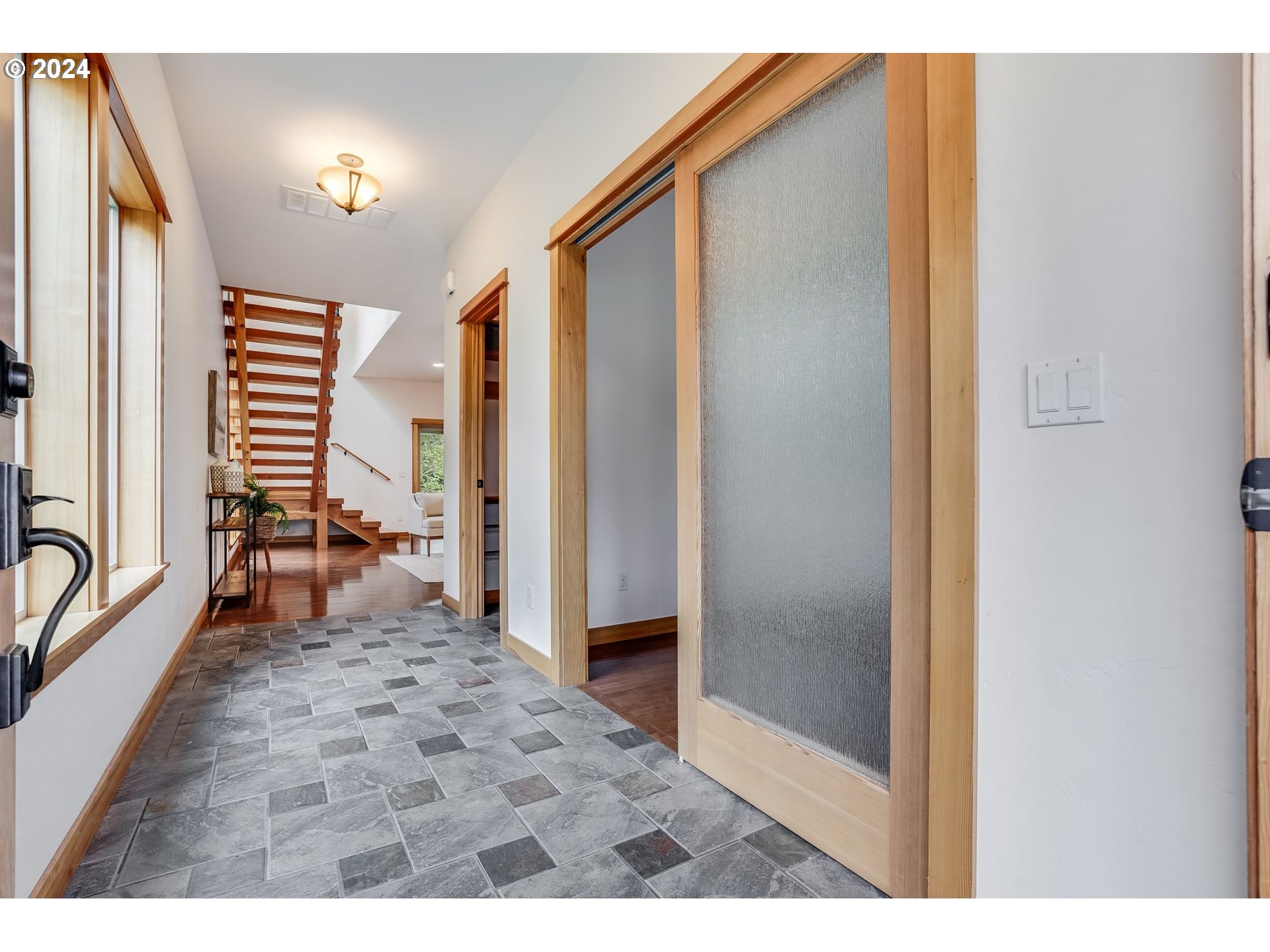 1822 MAY ST