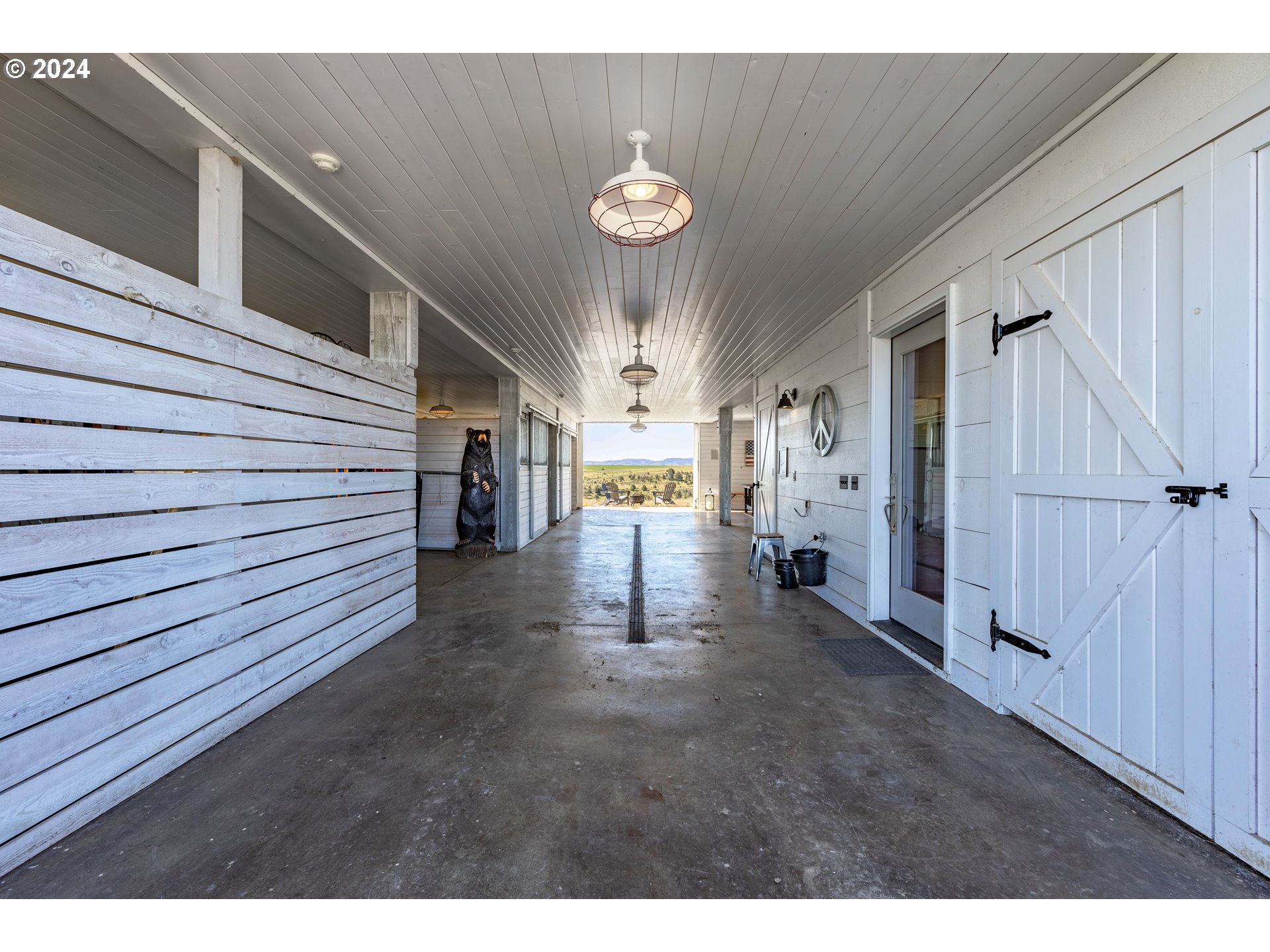 81582 WAMIC MARKET RD