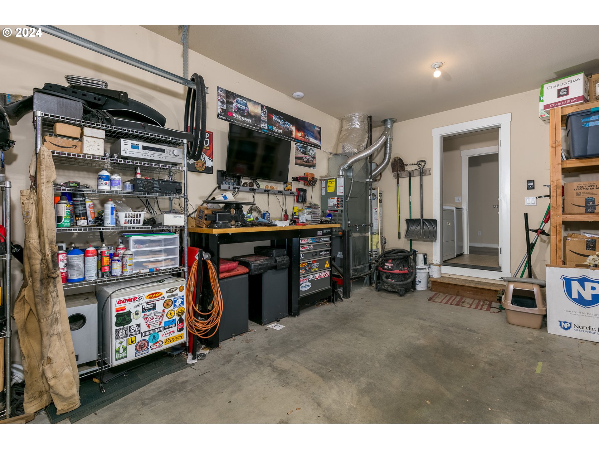 3514 JONES LOOP