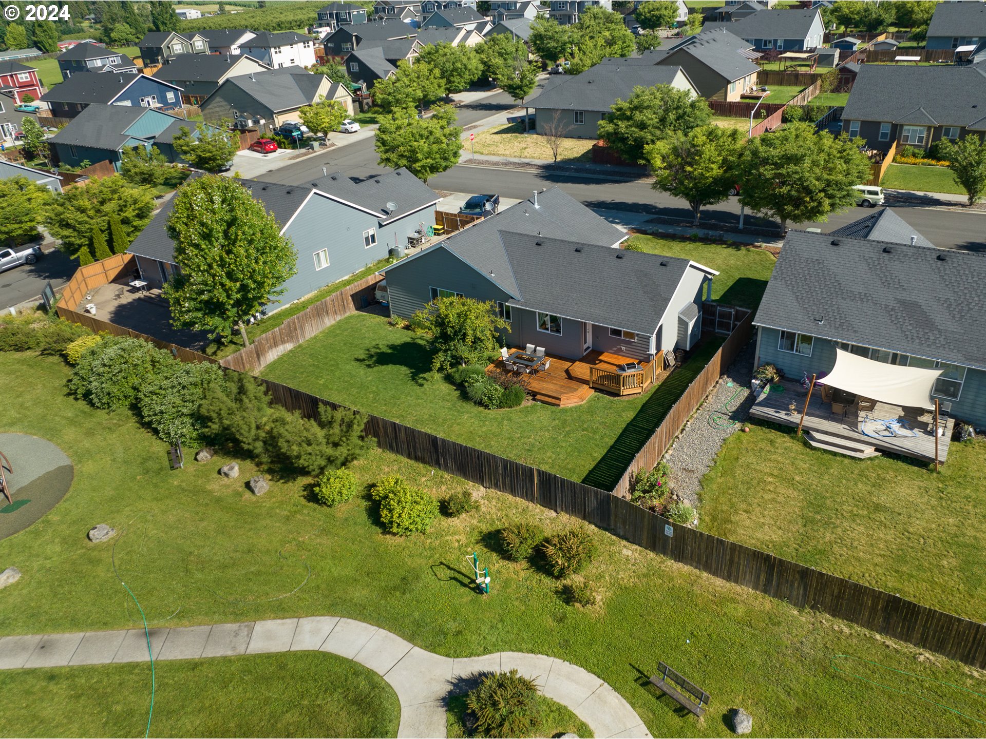 3514 JONES LOOP