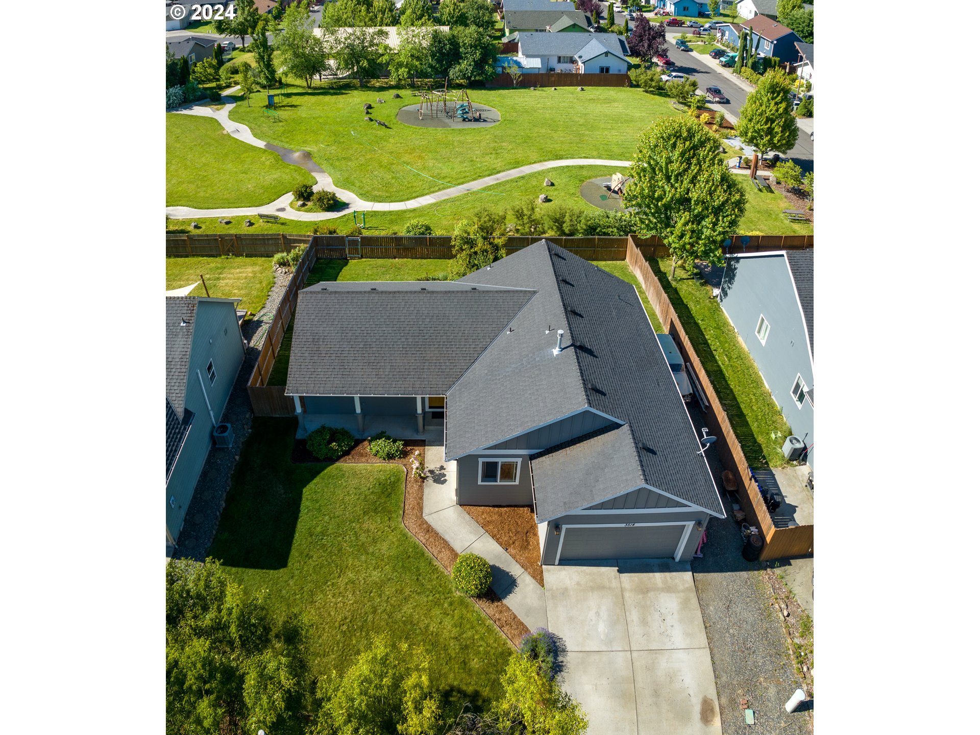 3514 JONES LOOP