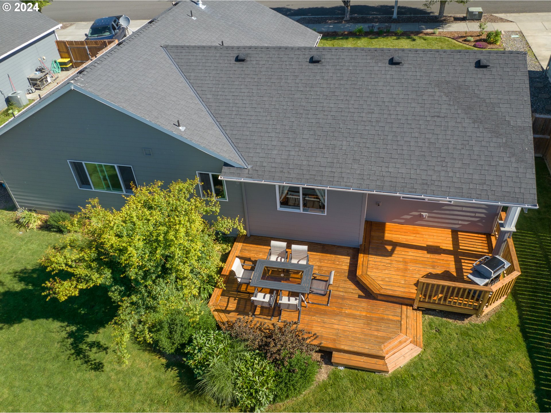 3514 JONES LOOP