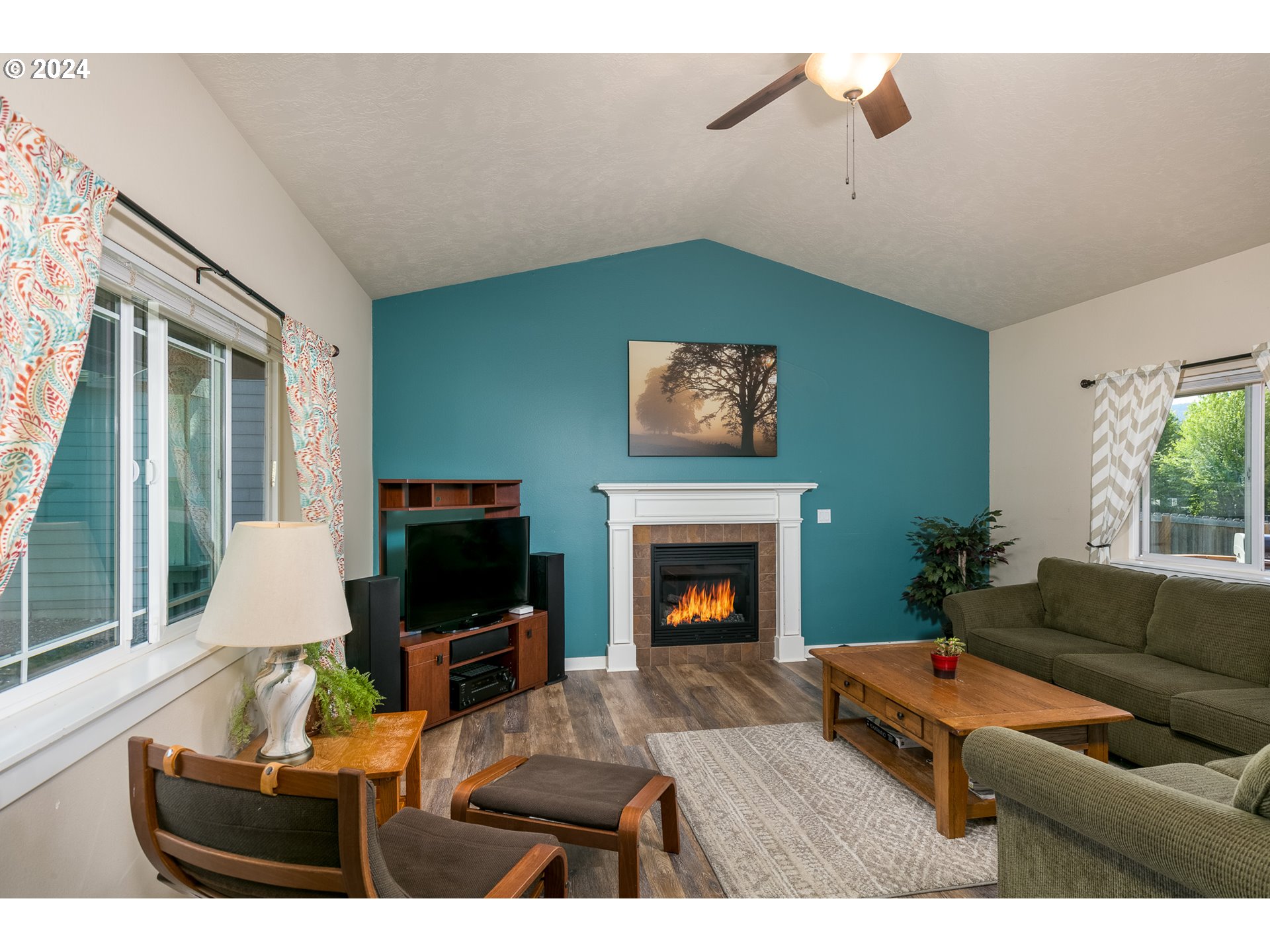 3514 JONES LOOP