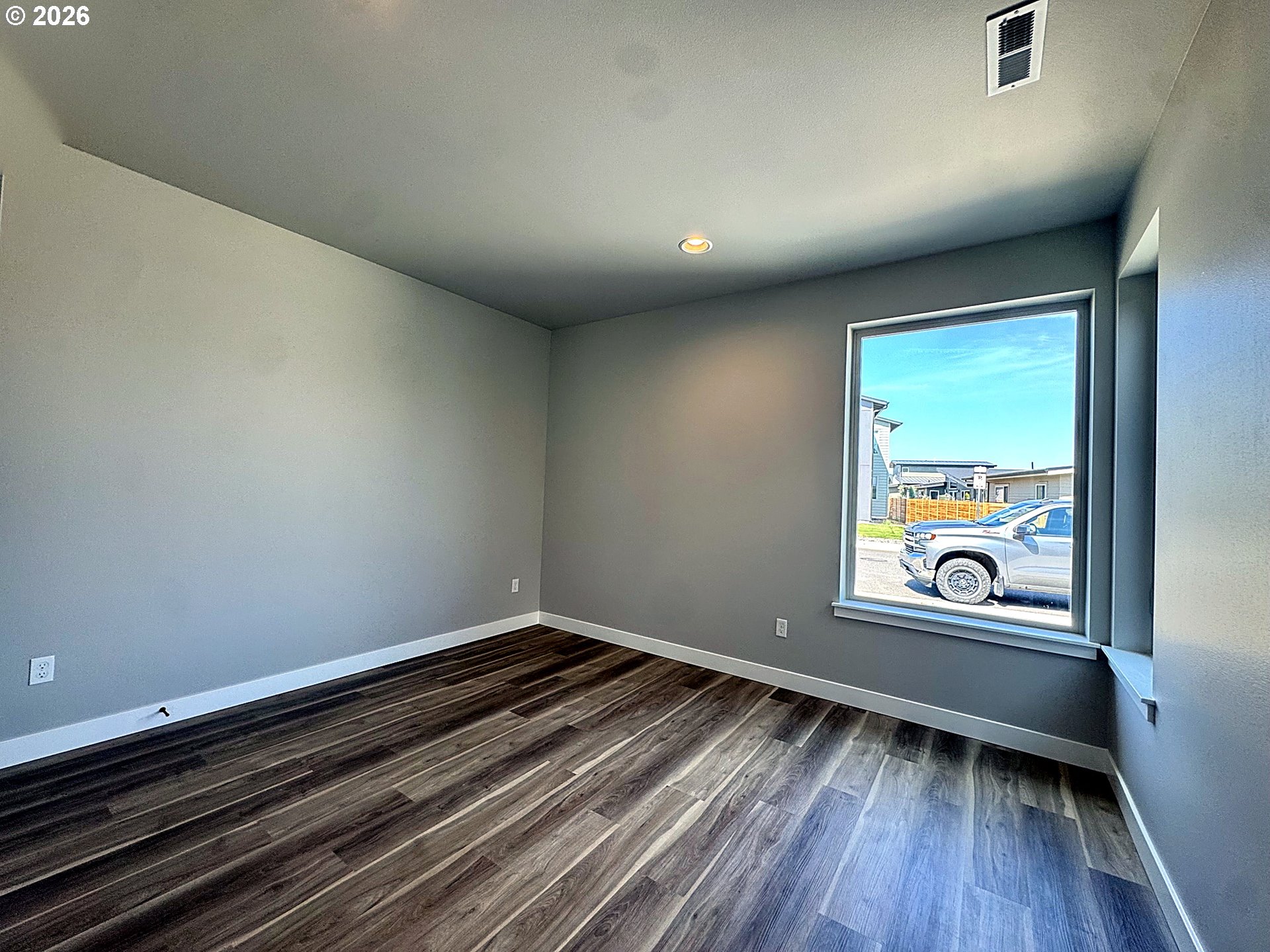 155 SOUTHSHORE AVE
