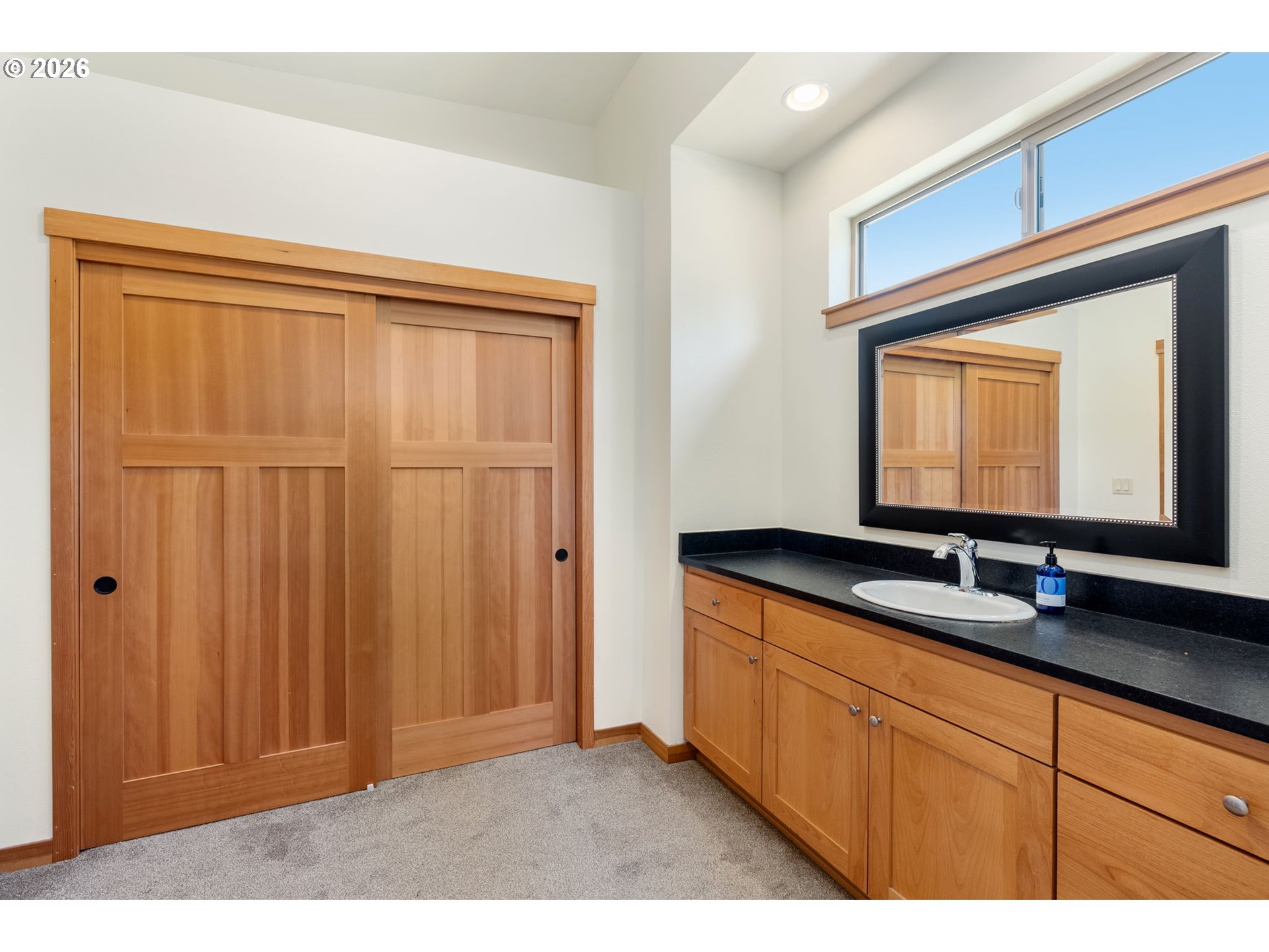 511 SE UPPER WYERS