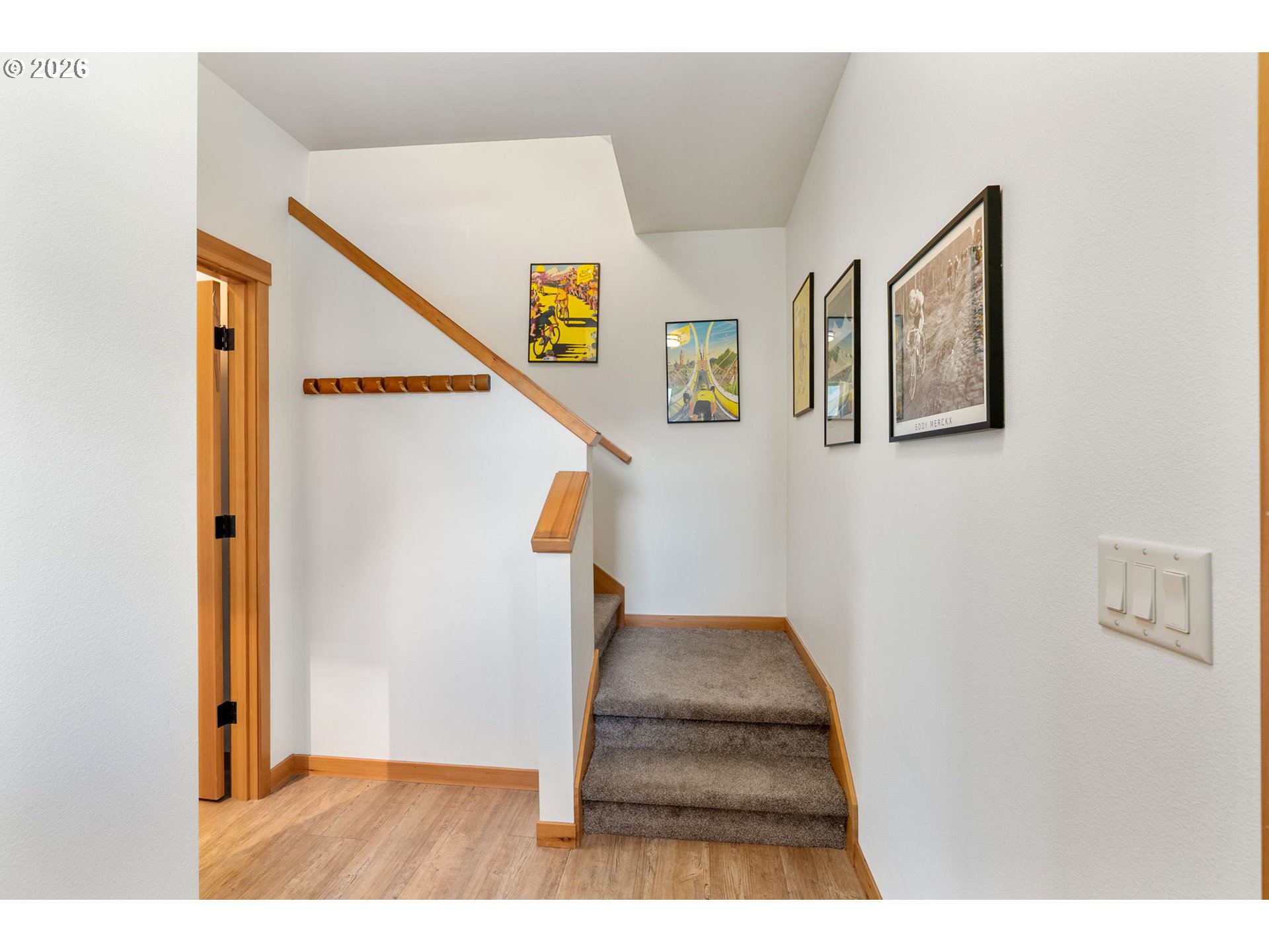 511 SE UPPER WYERS