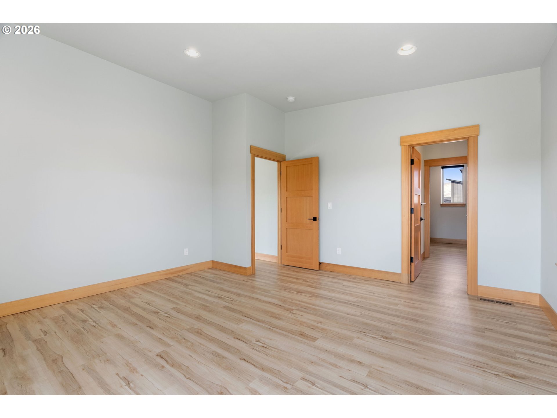 100 SOUTHSHORE AVE