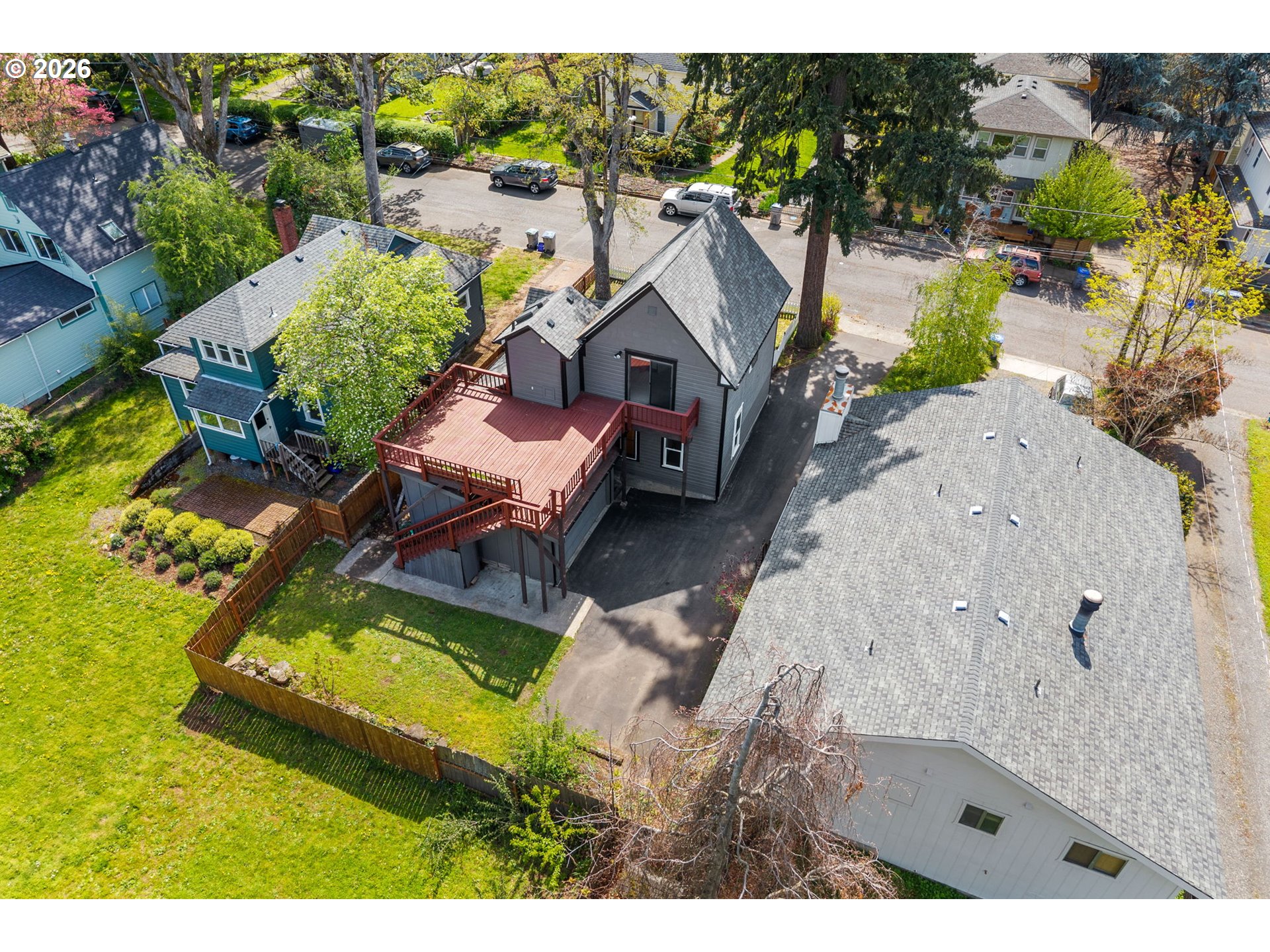 1220 EUGENE ST