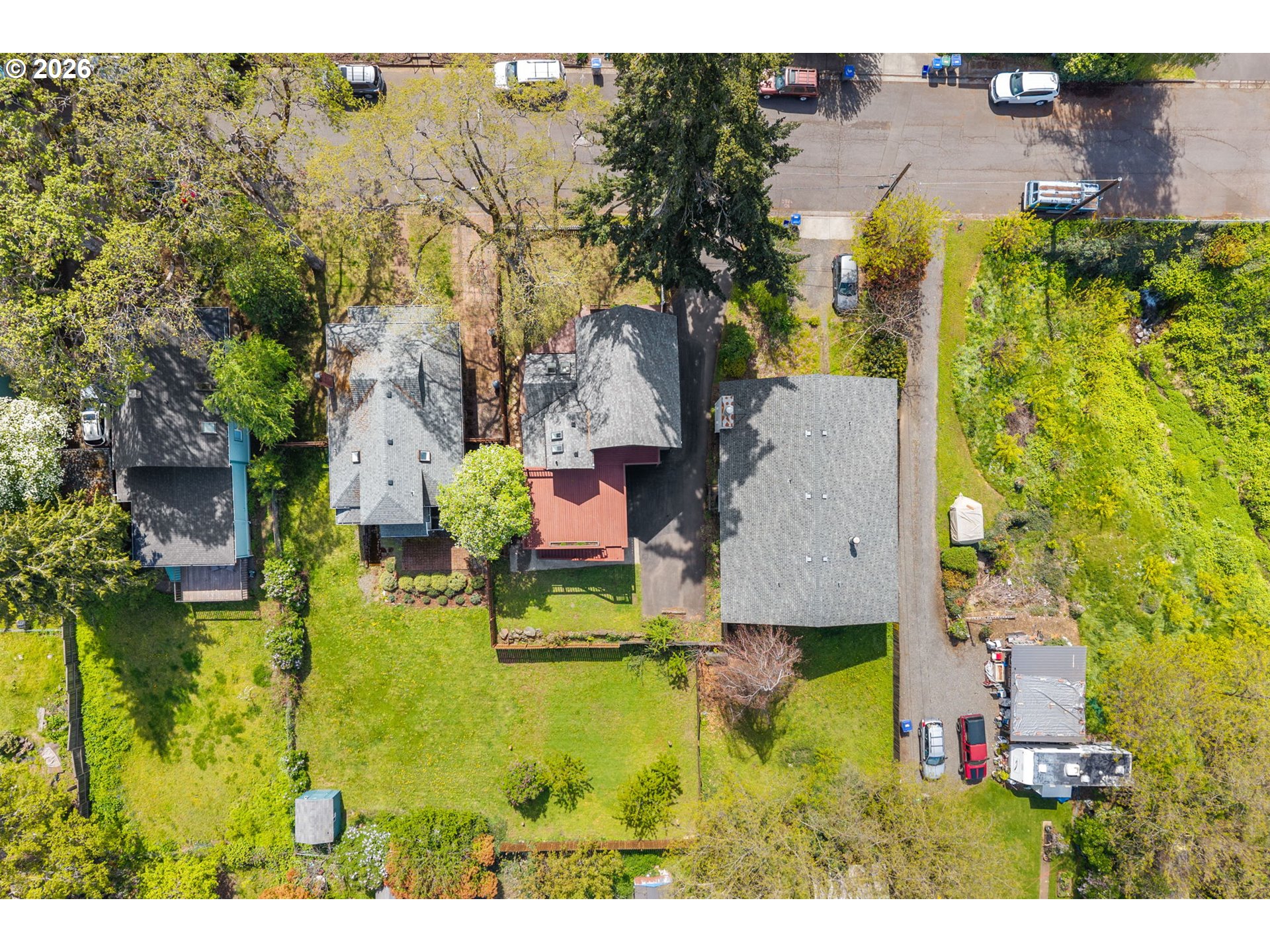 1220 EUGENE ST
