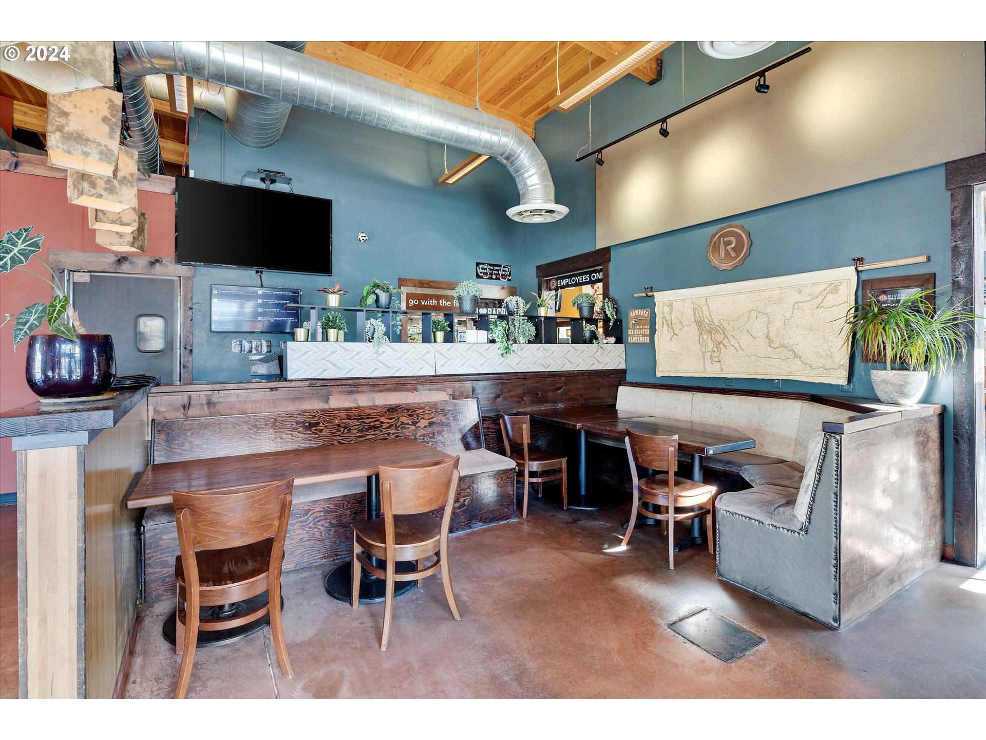 701 E 2nd, The Dalles