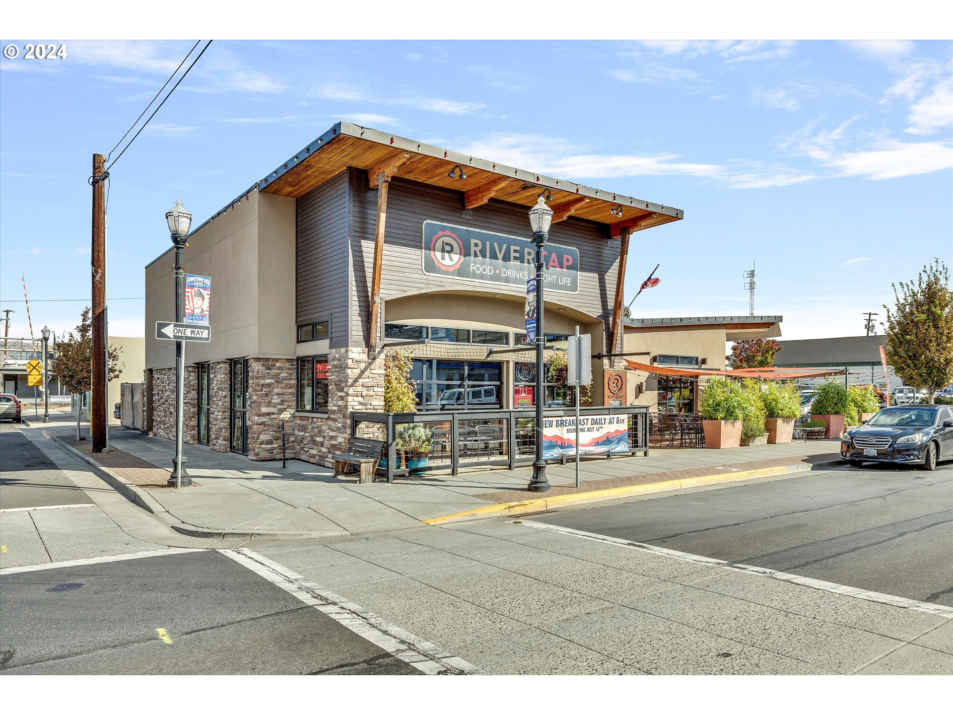 701 E 2nd, The Dalles