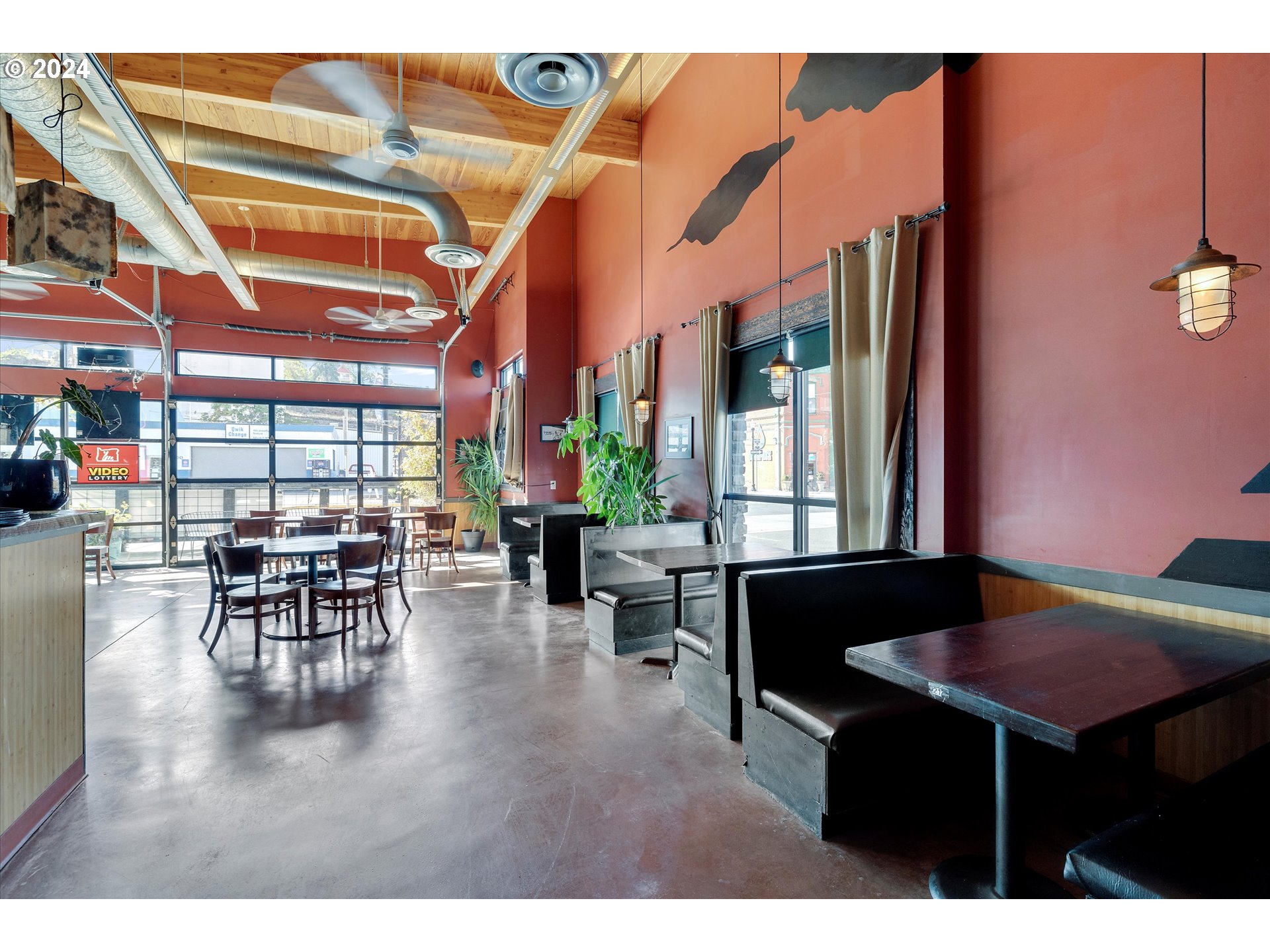 701 E 2nd, The Dalles