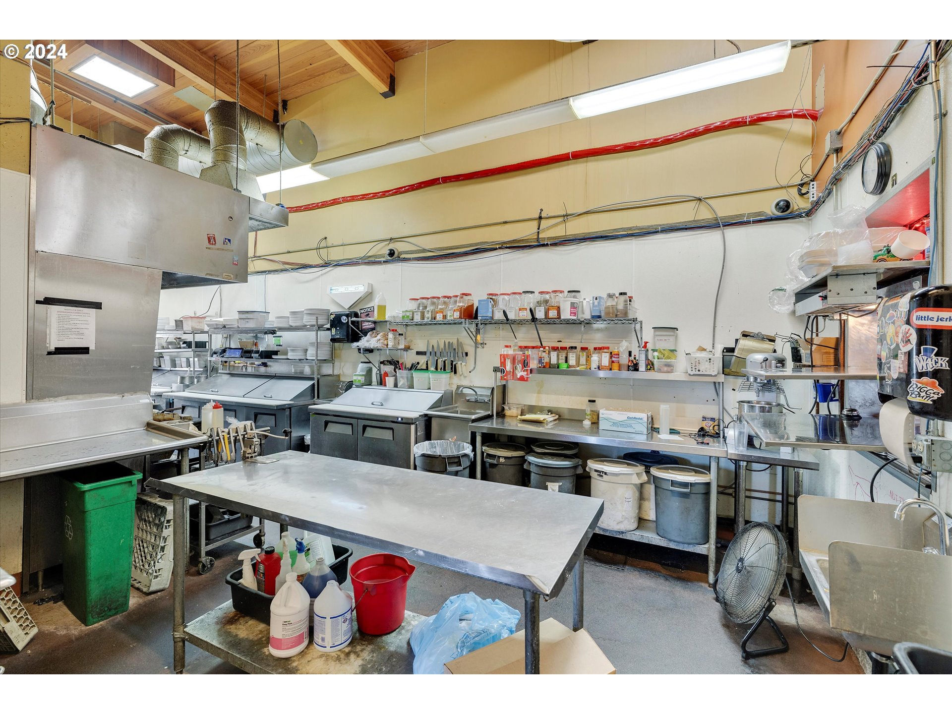 701 E 2nd, The Dalles